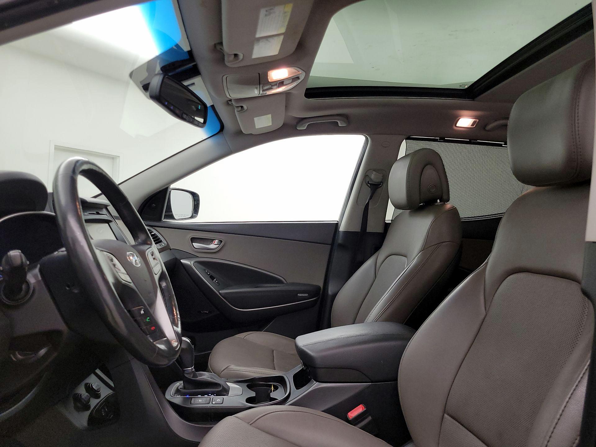 Thumbnail: 2017 Hyundai Santa Fe - 20