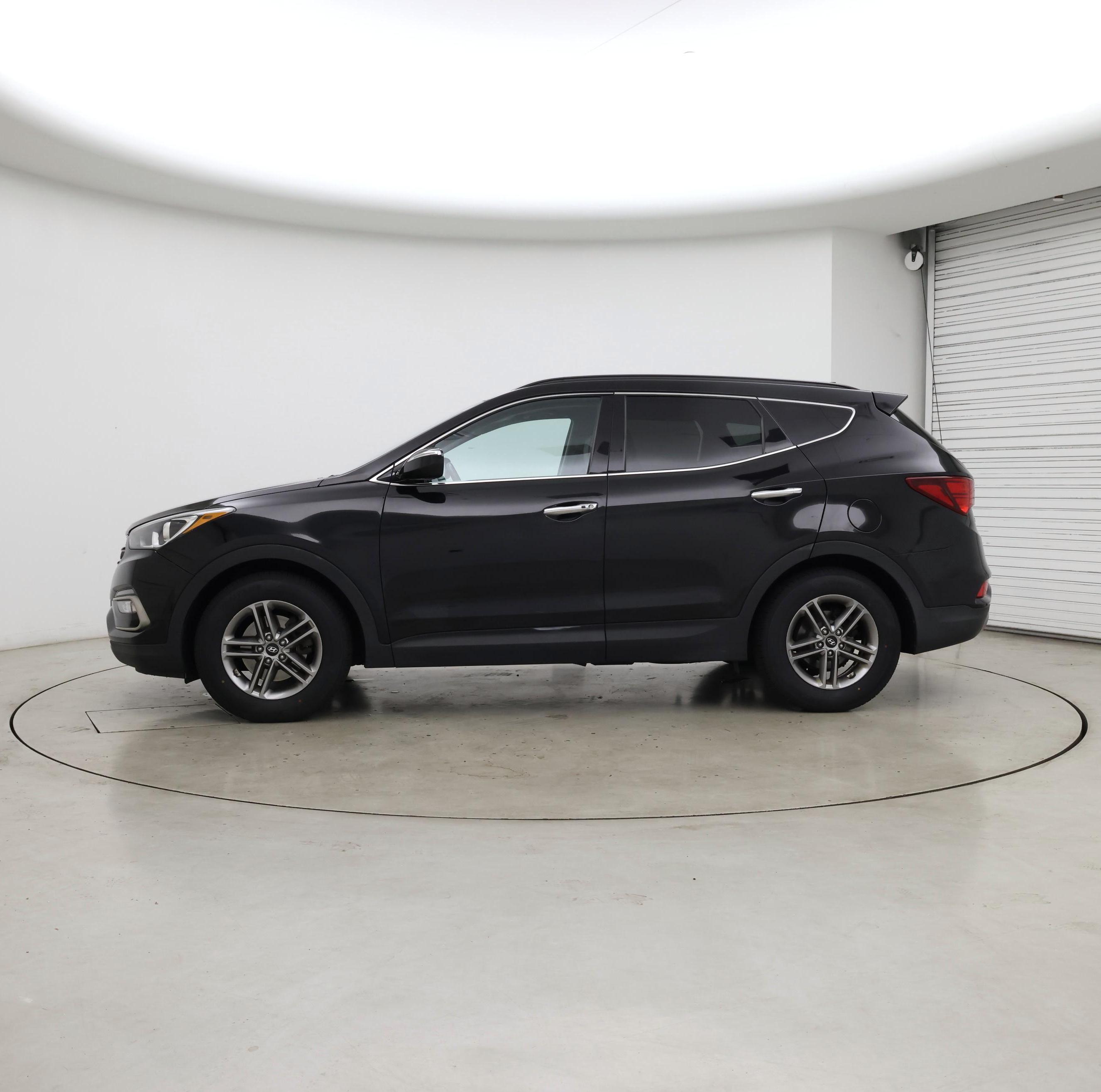 Thumbnail: 2017 Hyundai Santa Fe - 3