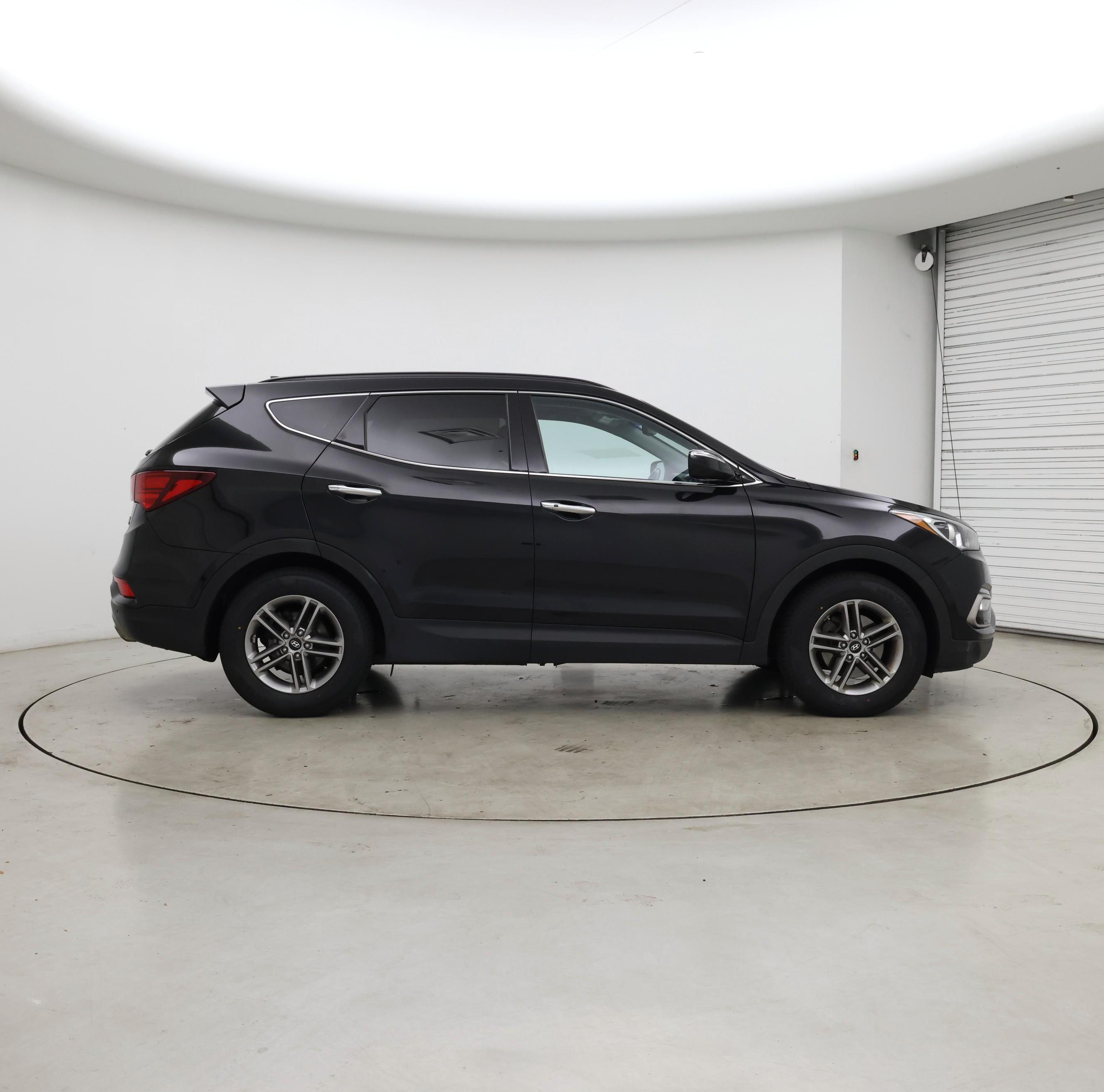 Thumbnail: 2017 Hyundai Santa Fe - 7