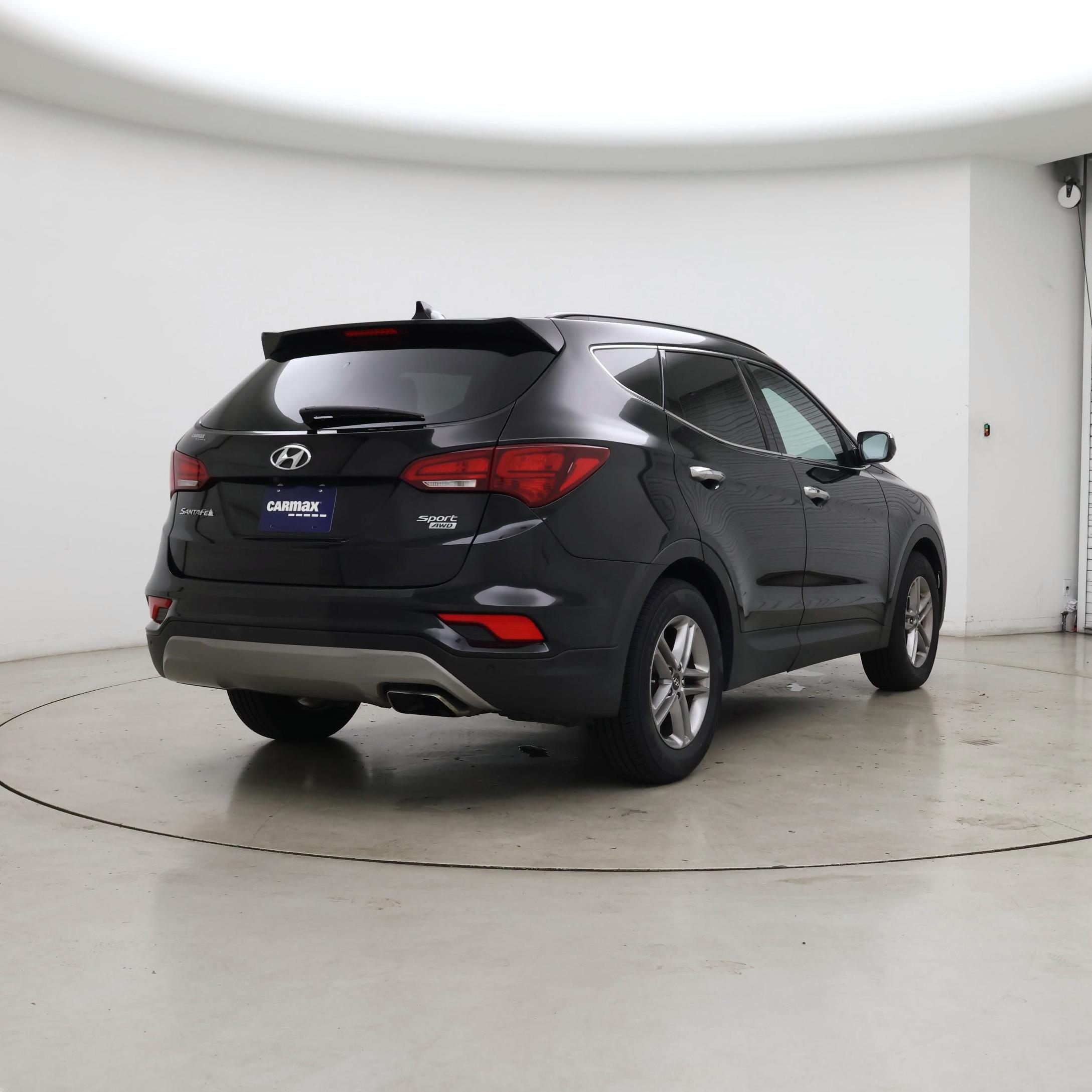 Thumbnail: 2017 Hyundai Santa Fe - 8
