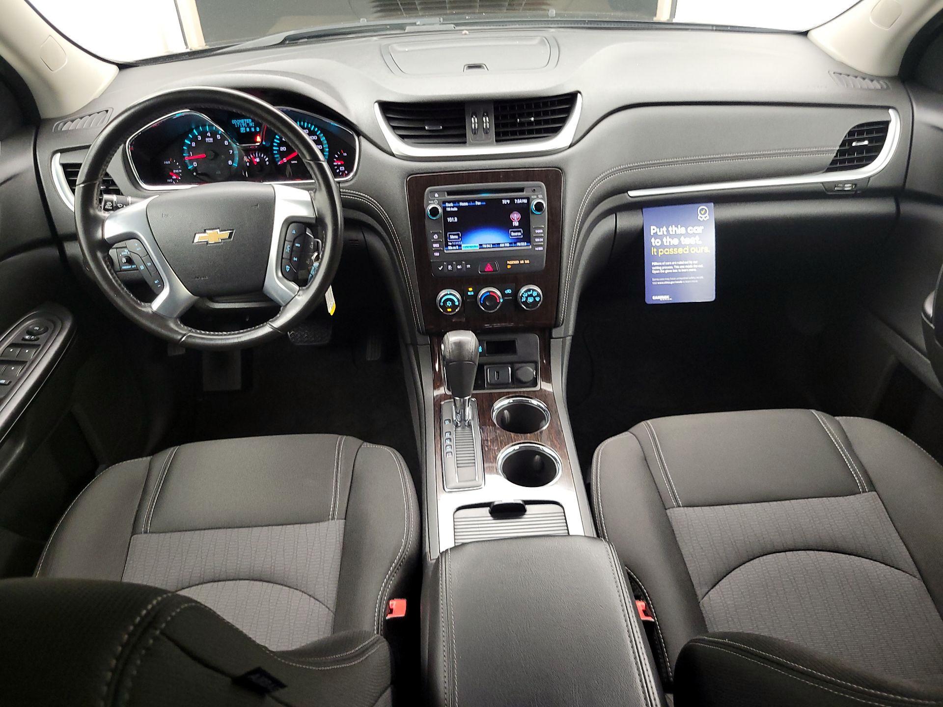Thumbnail: 2017 Chevrolet Traverse - 9