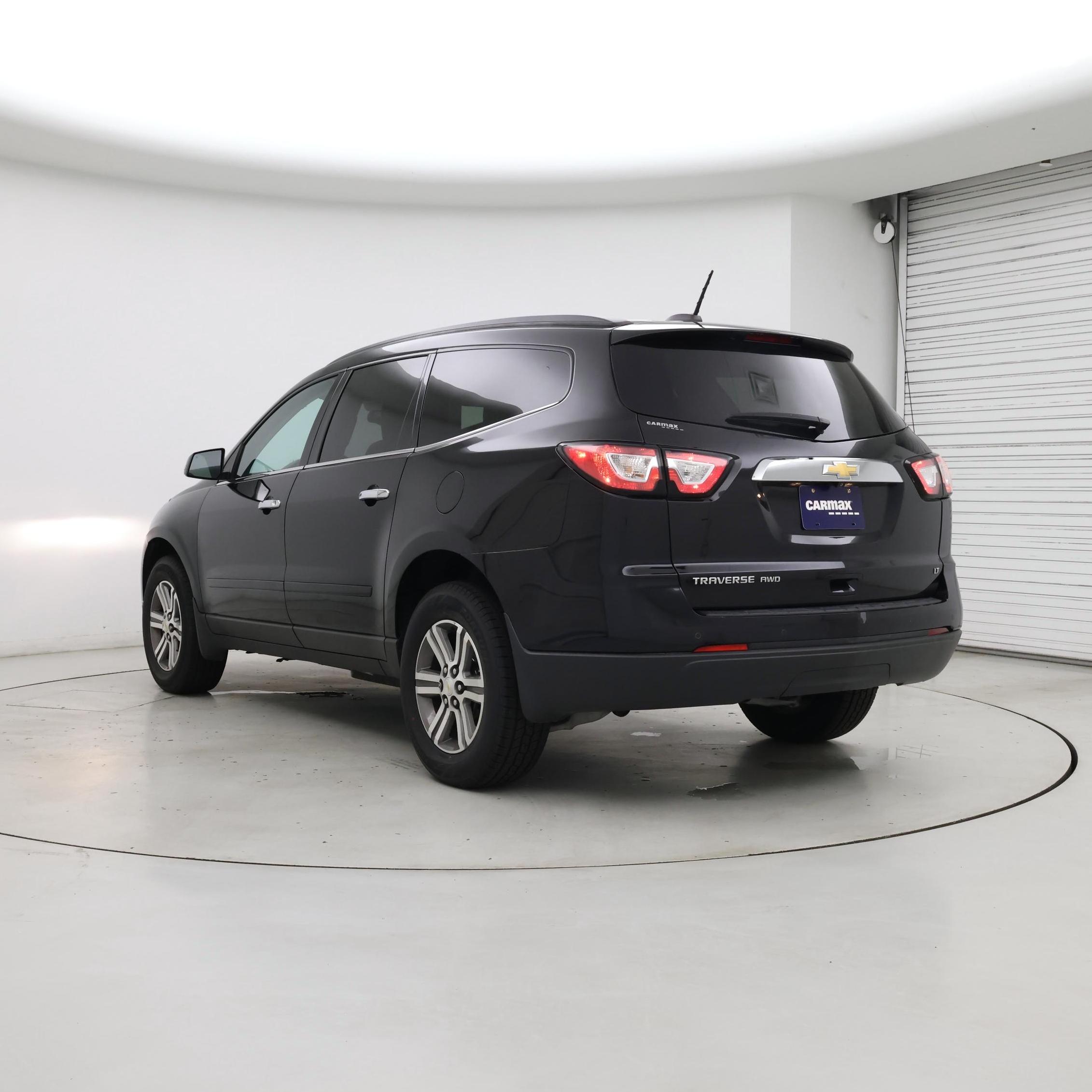 Thumbnail: 2017 Chevrolet Traverse - 2