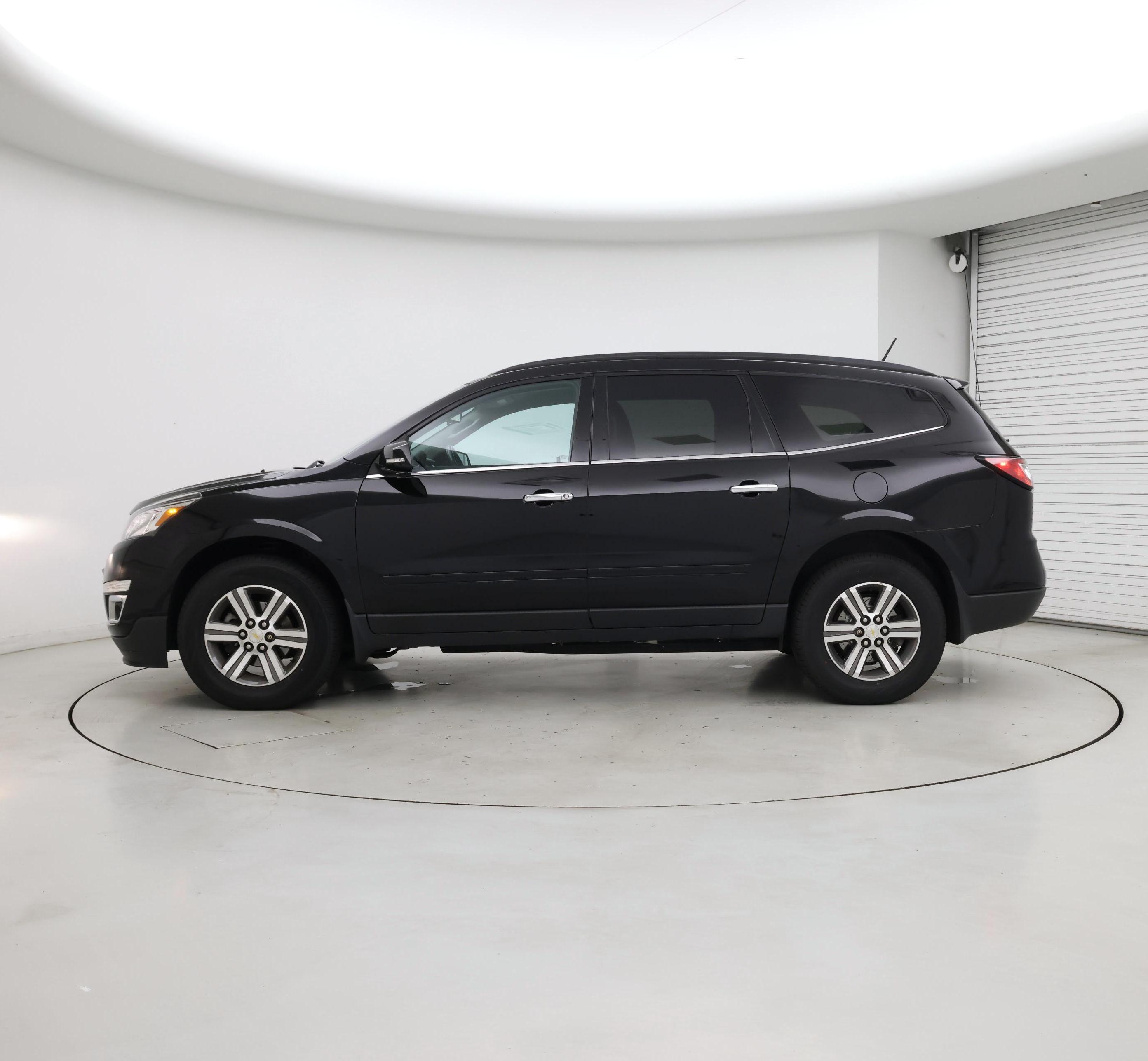 Thumbnail: 2017 Chevrolet Traverse - 3
