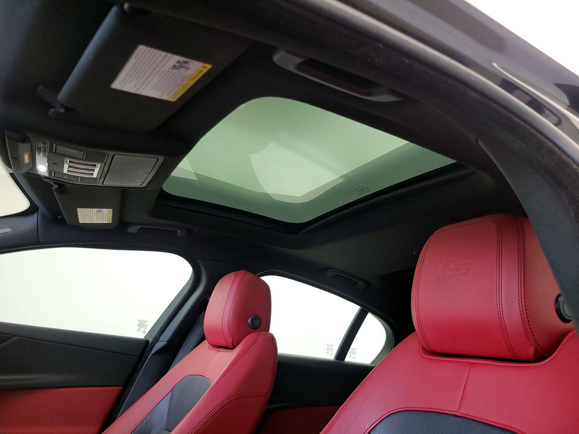 Thumbnail: 2018 Jaguar XE - 20