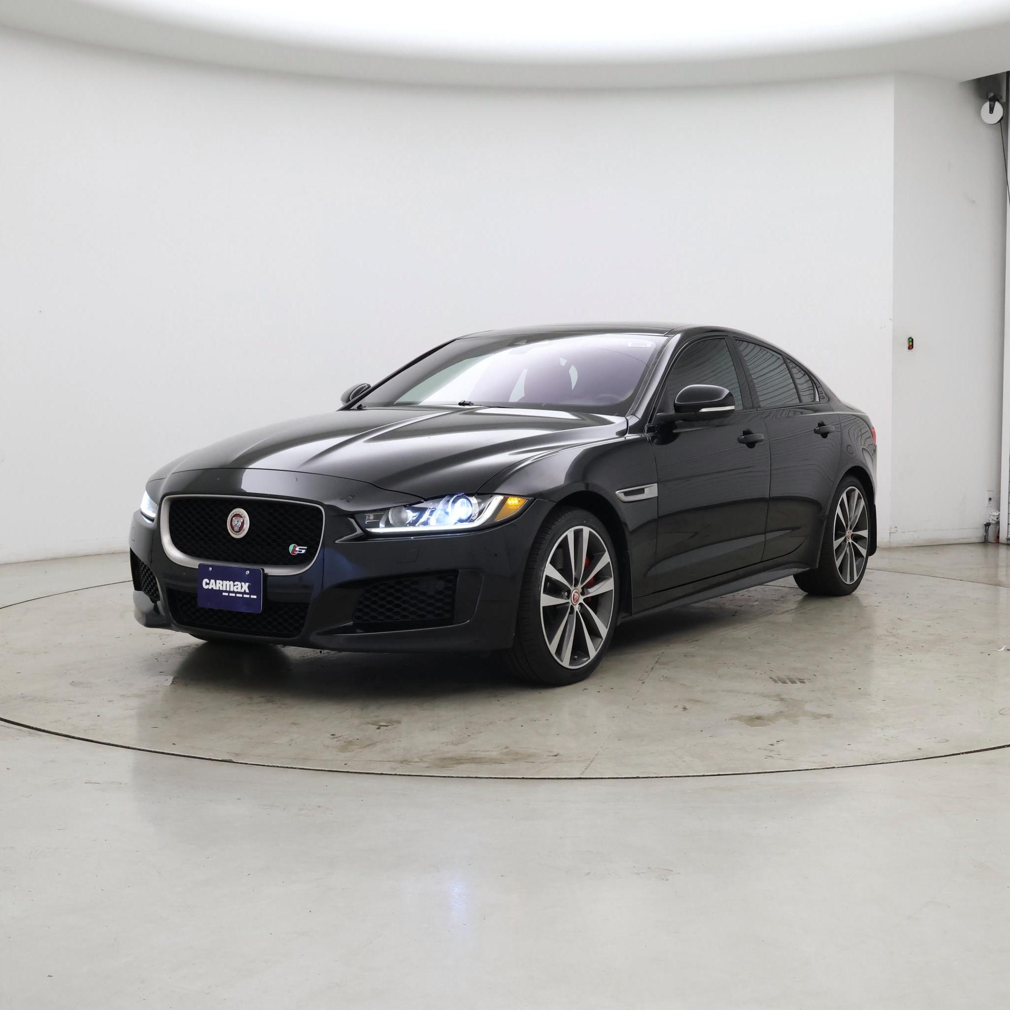 Thumbnail: 2018 Jaguar XE - 4