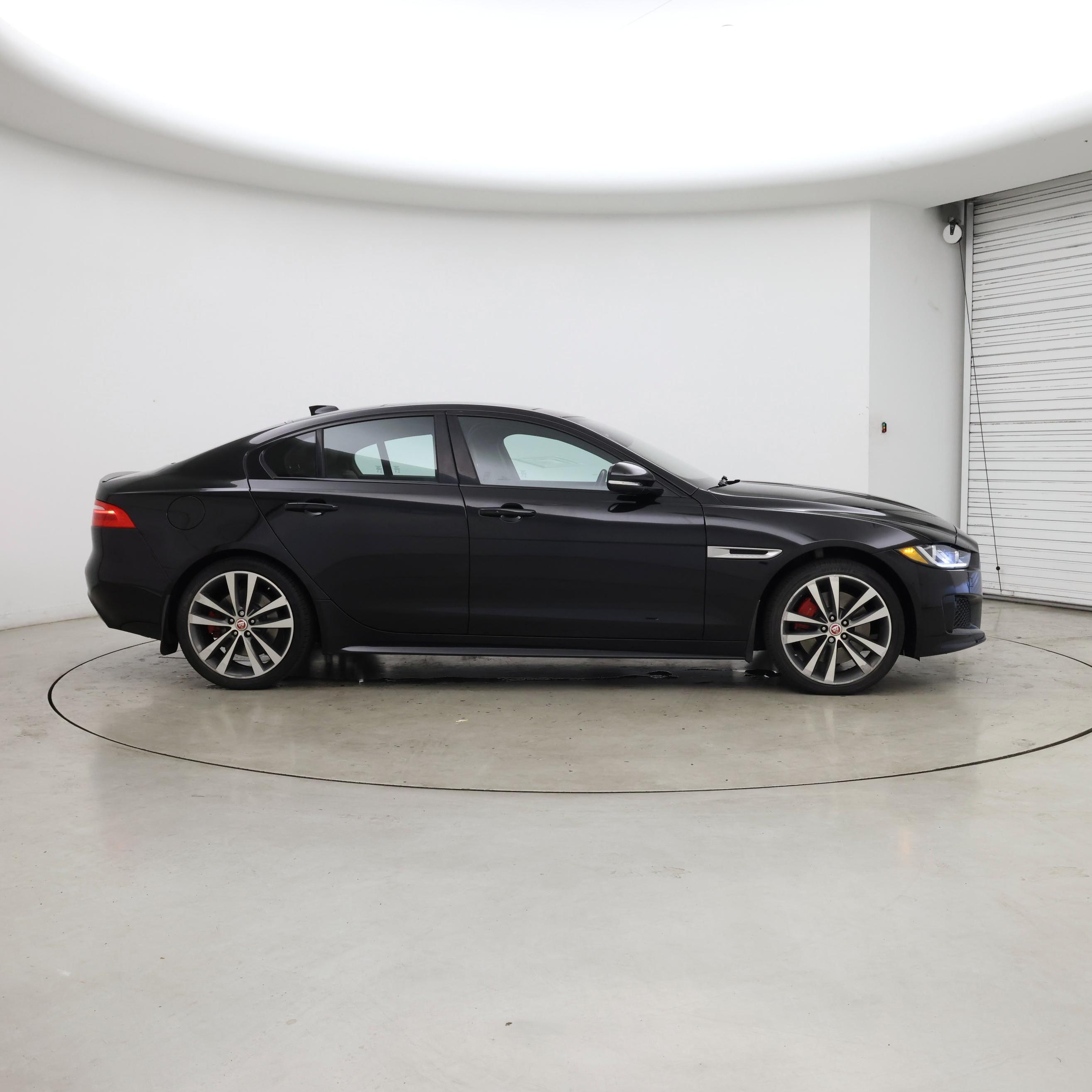 Thumbnail: 2018 Jaguar XE - 7