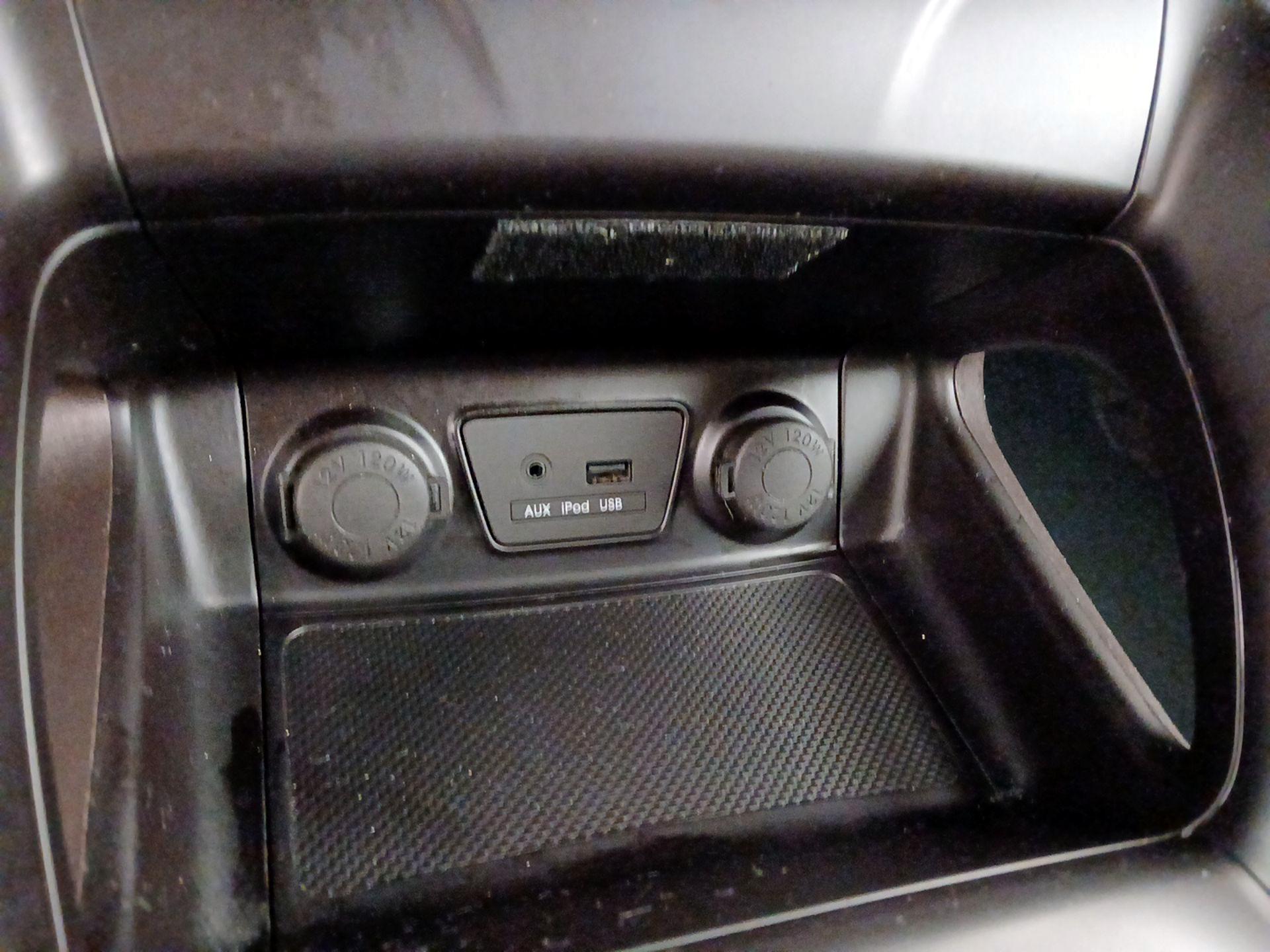 Thumbnail: 2015 Hyundai Tucson - 18