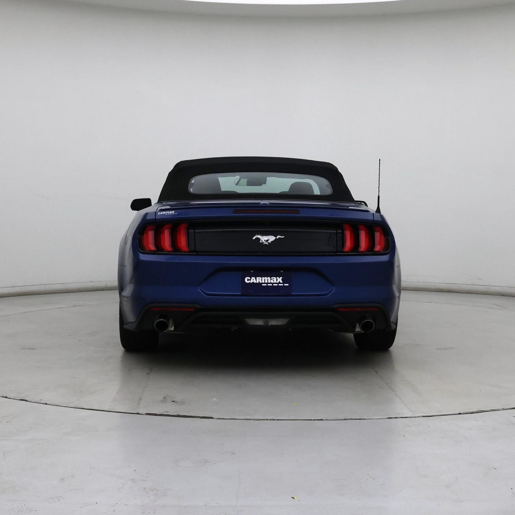 Thumbnail: 2022 Ford Mustang - 6