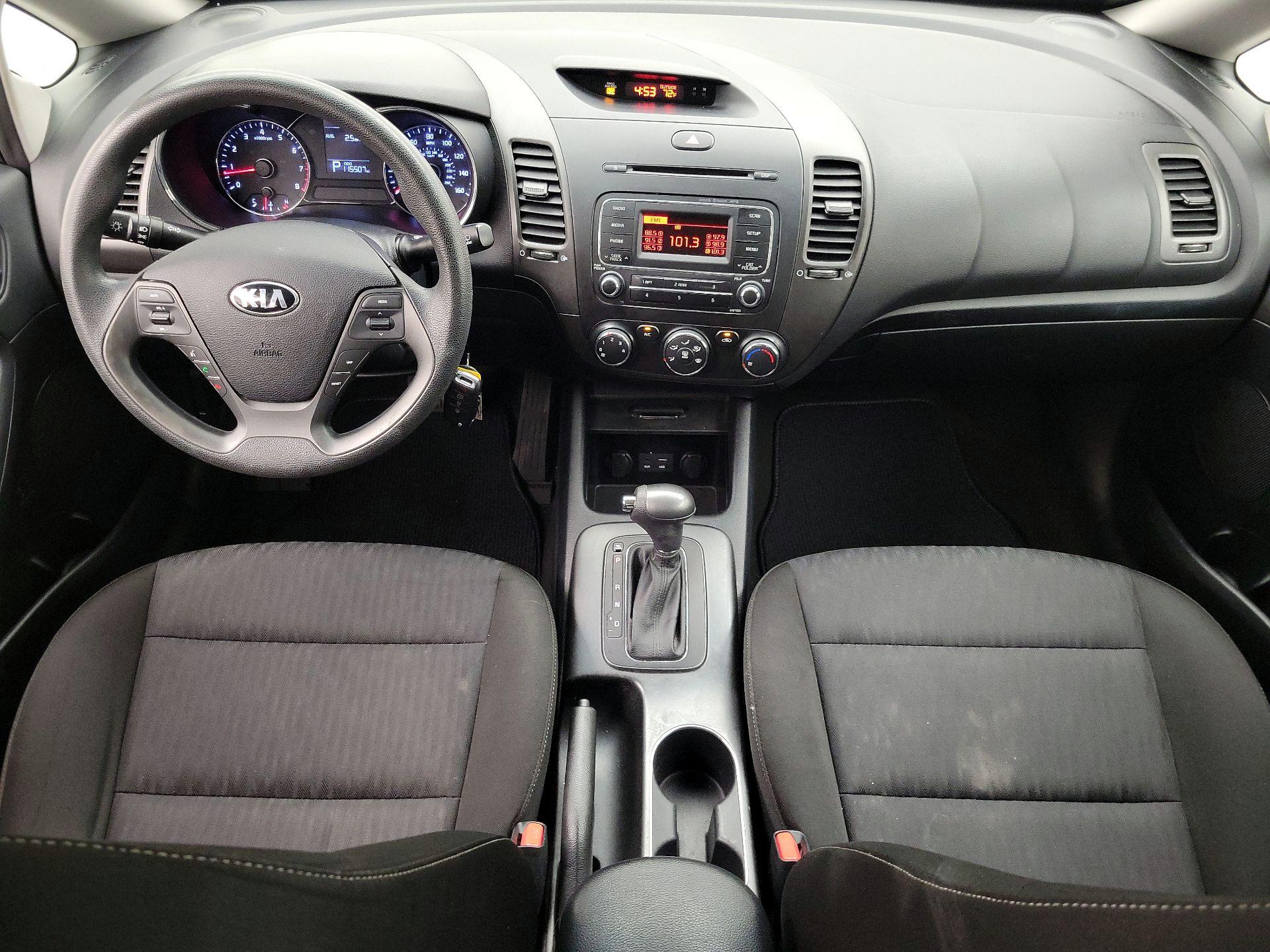 Thumbnail: 2016 Kia Forte - 9
