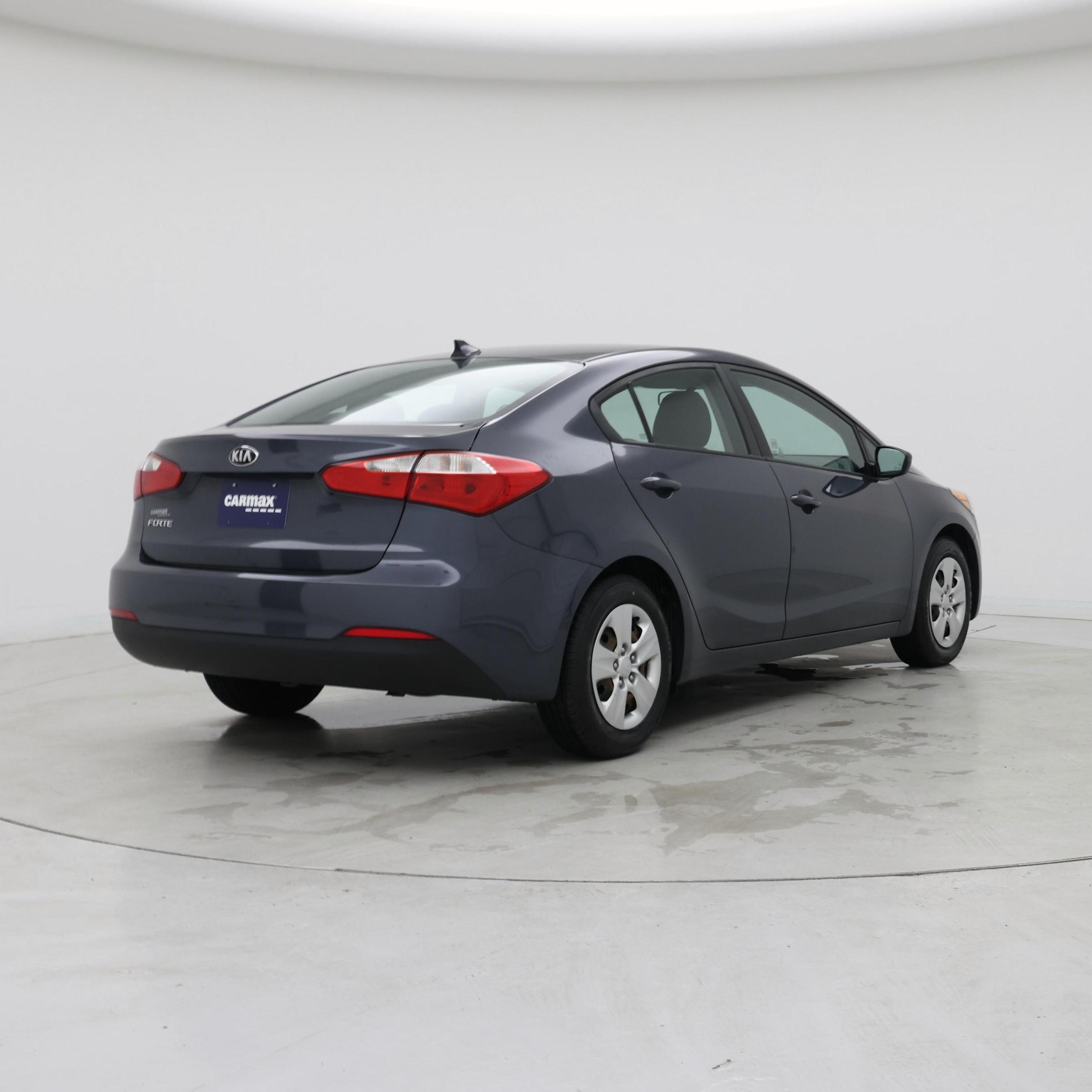 Thumbnail: 2016 Kia Forte - 8