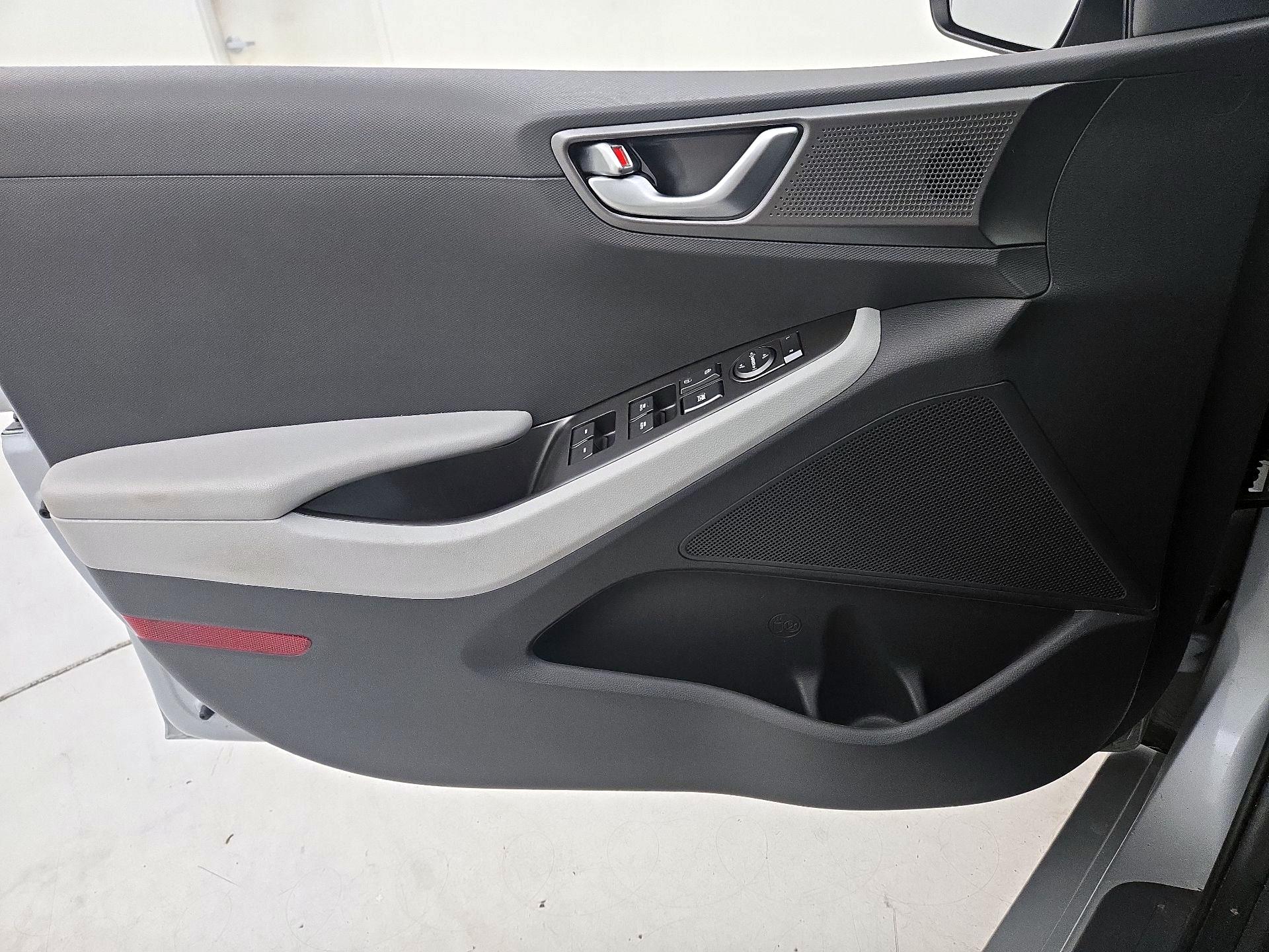 Thumbnail: 2021 Hyundai Ioniq - 12