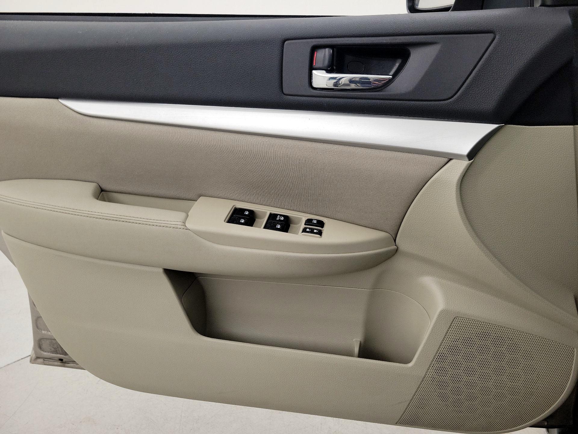Thumbnail: 2014 Subaru Outback - 12