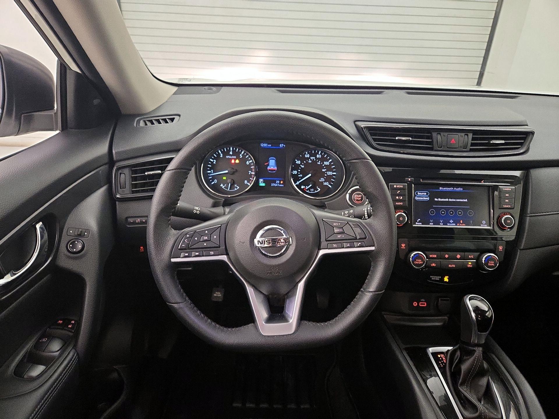 Thumbnail: 2020 Nissan Rogue - 10