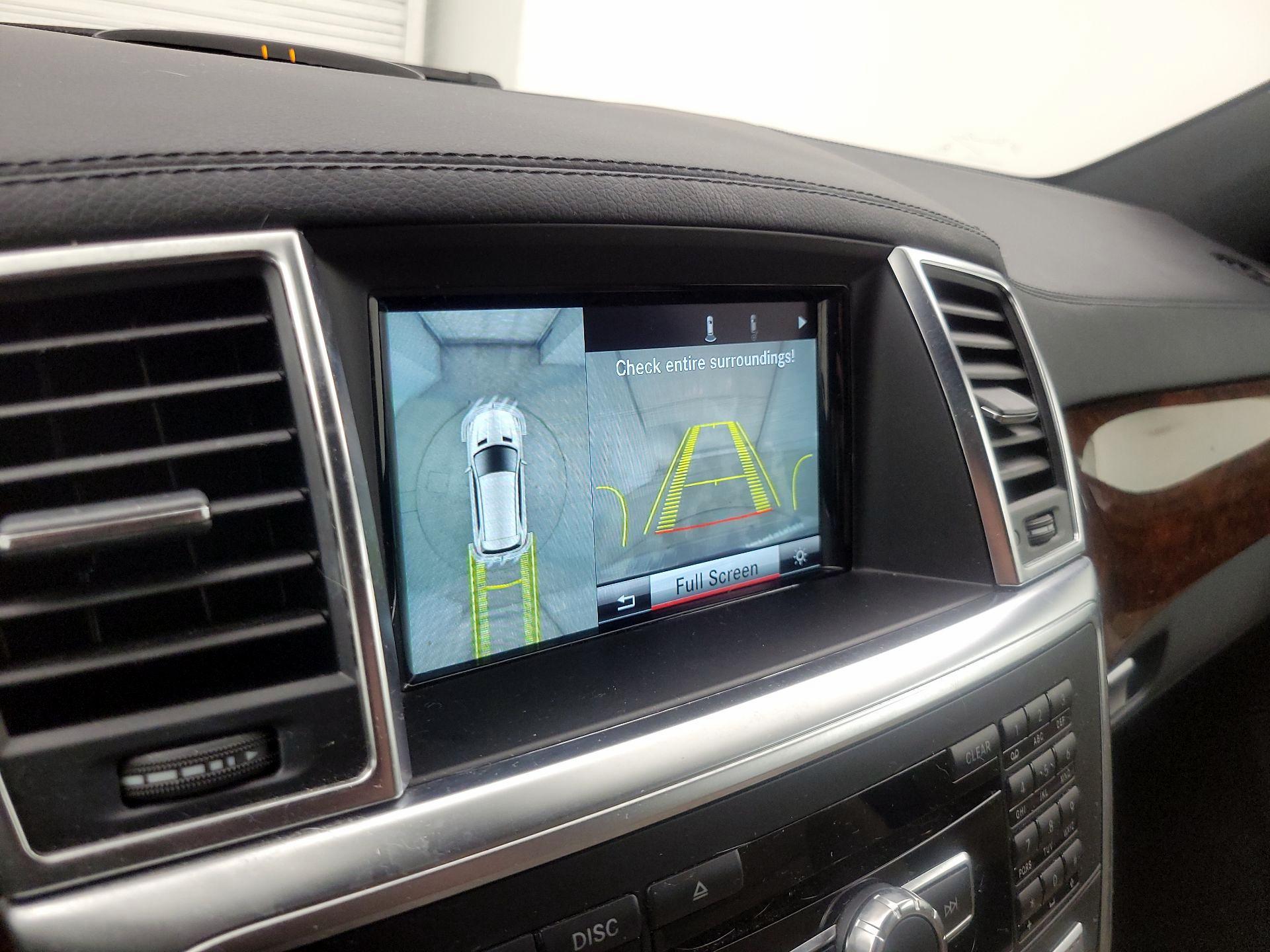 Thumbnail: 2015 Mercedes-Benz M-Class - 14