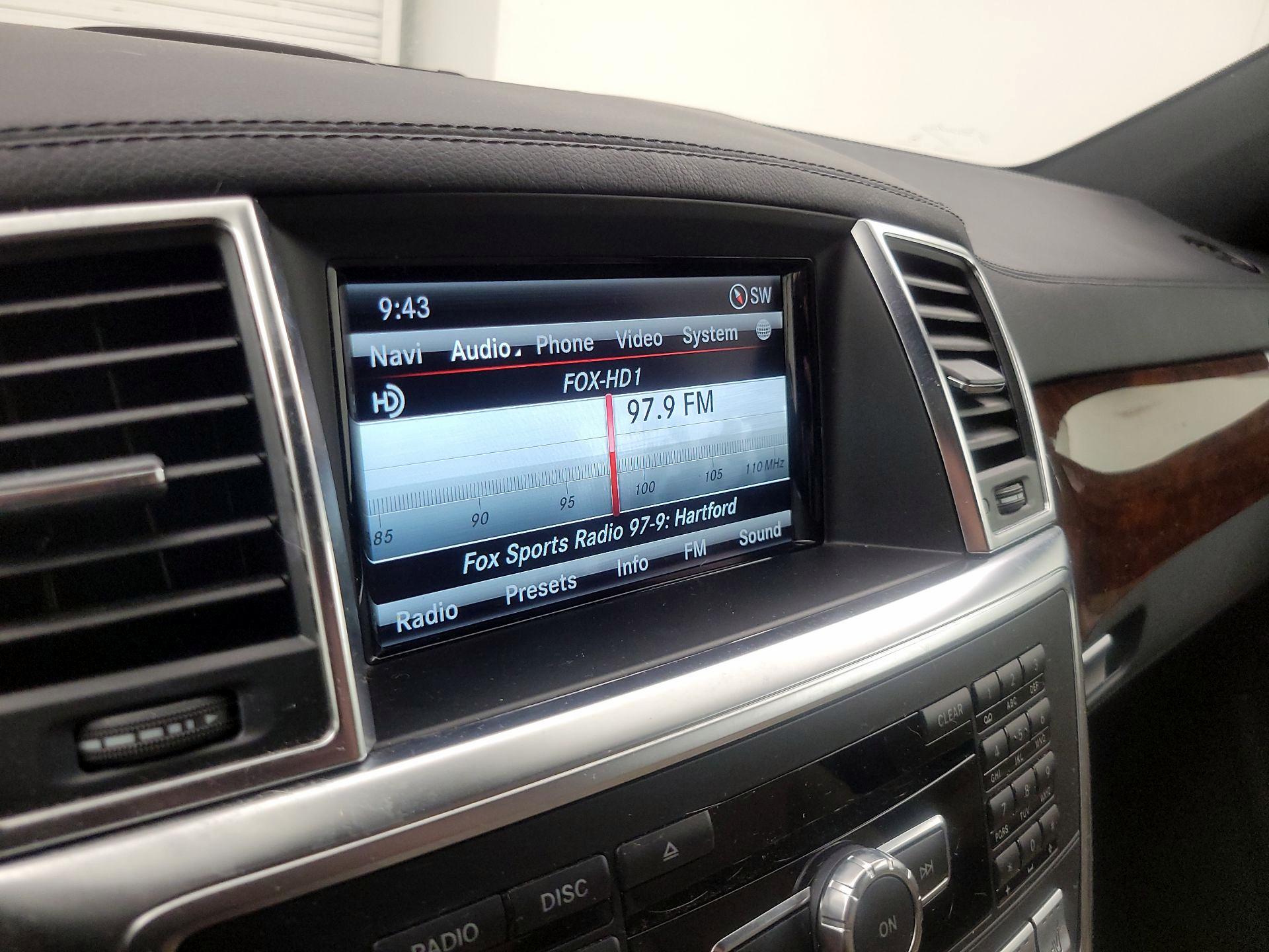 Thumbnail: 2015 Mercedes-Benz M-Class - 15