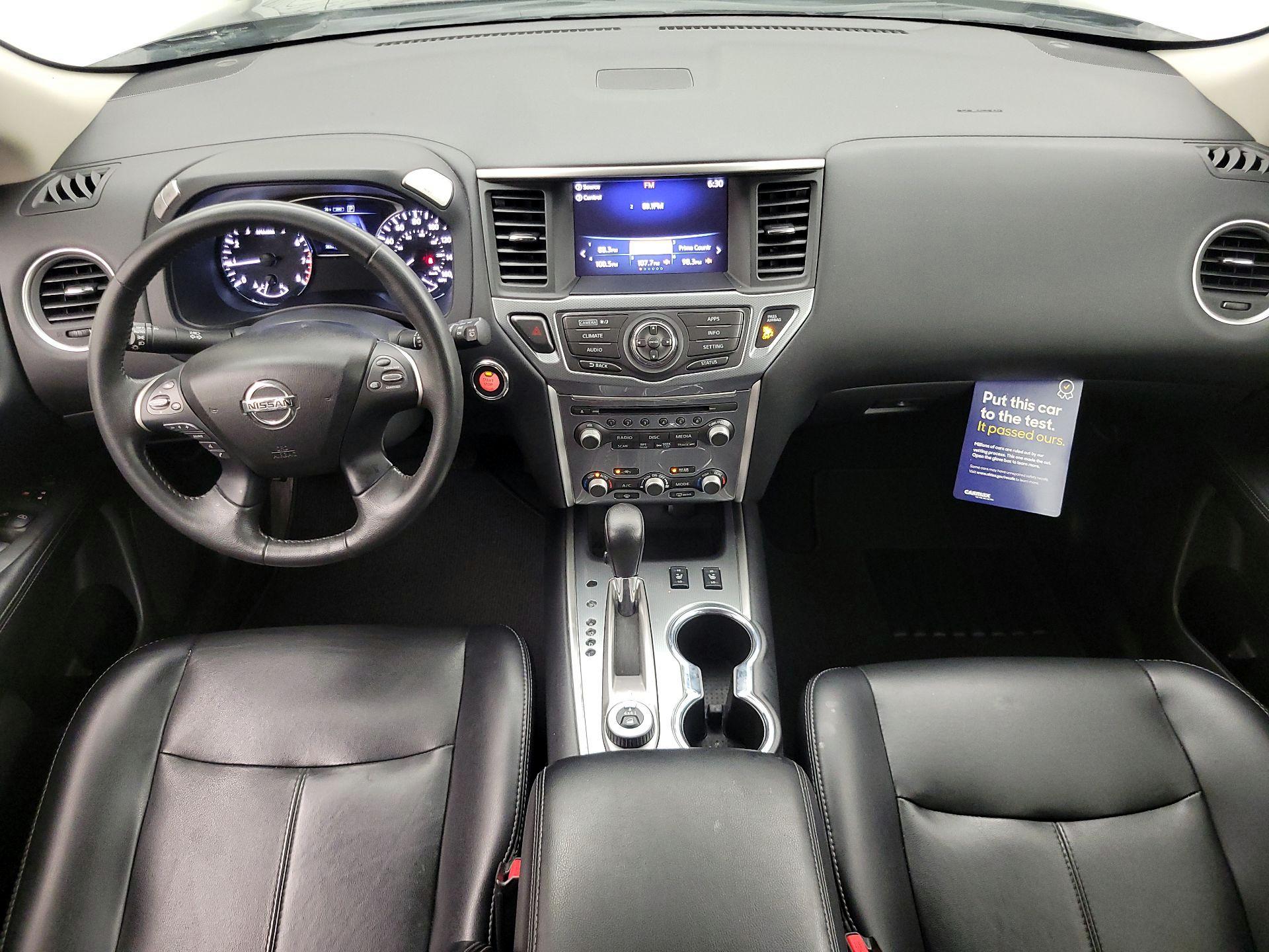 Thumbnail: 2017 Nissan Pathfinder - 9