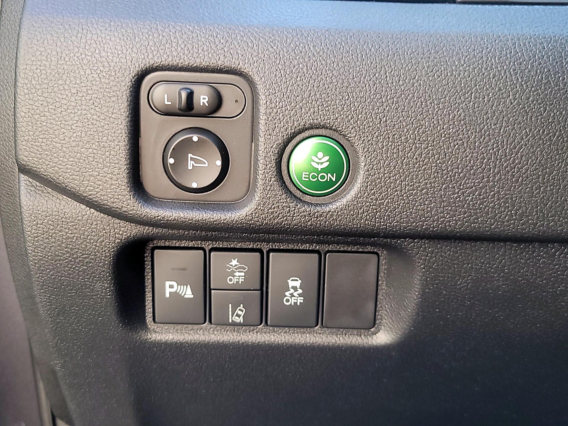 Thumbnail: 2019 Honda Pilot - 13