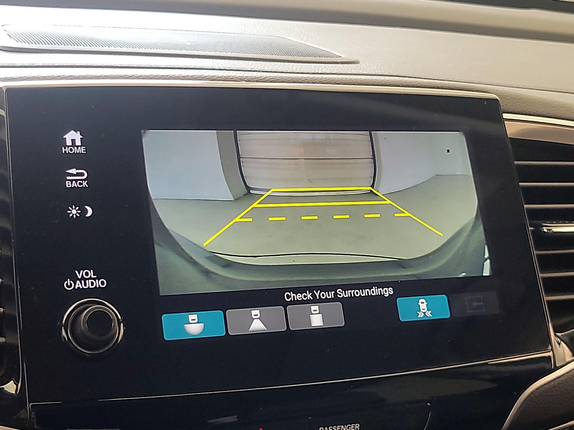 Thumbnail: 2019 Honda Pilot - 15