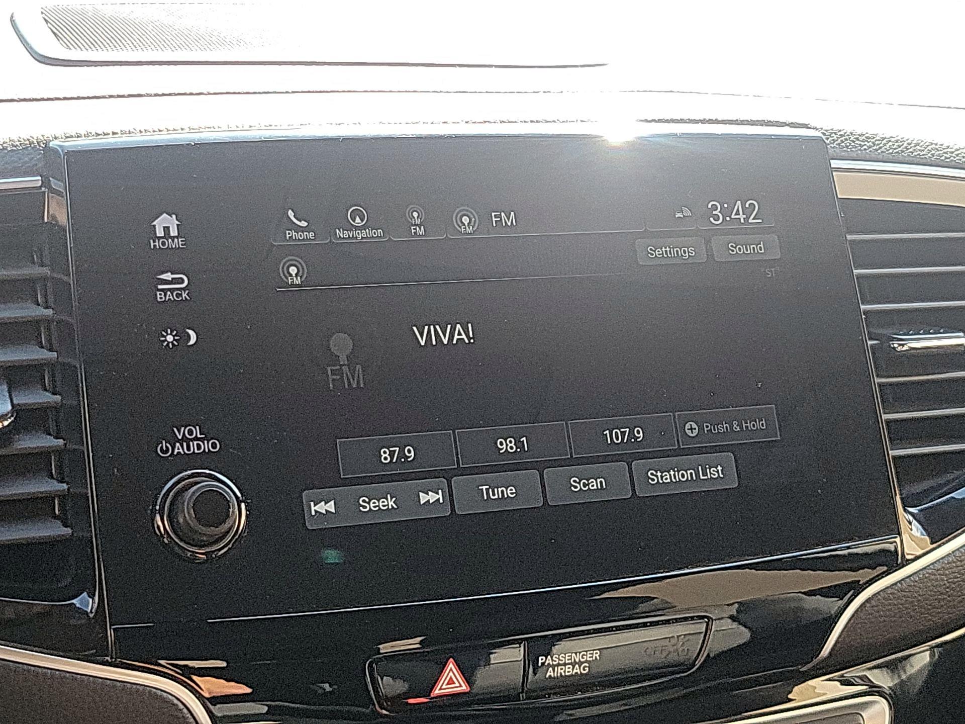 Thumbnail: 2019 Honda Pilot - 16