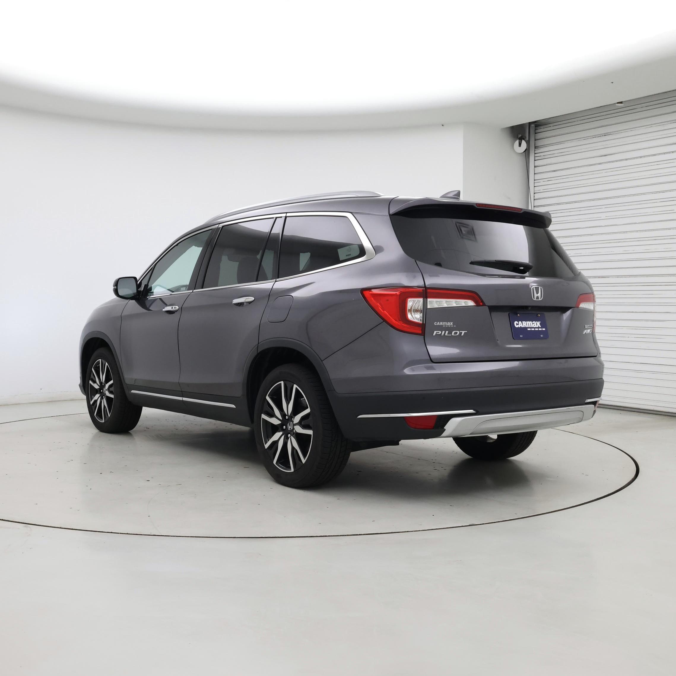 Thumbnail: 2019 Honda Pilot - 2