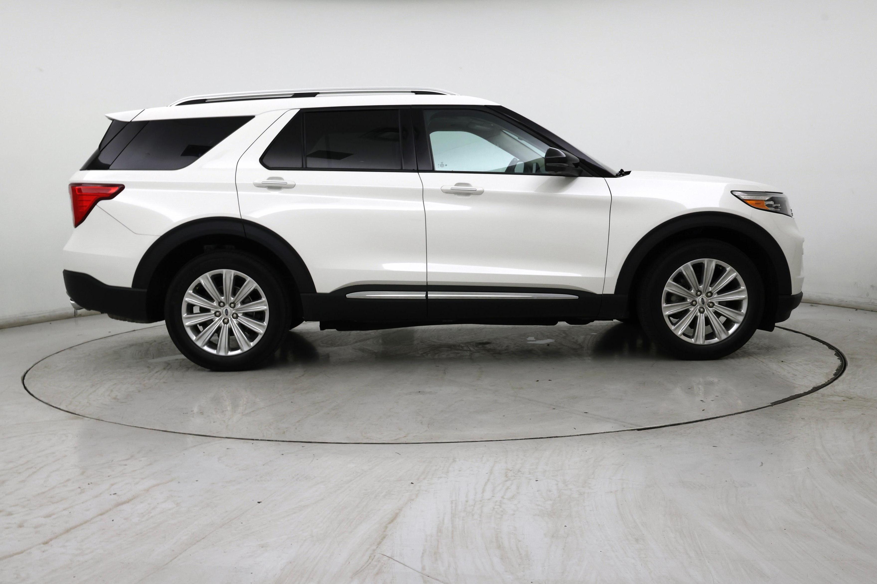 Thumbnail: 2022 Ford Explorer - 7
