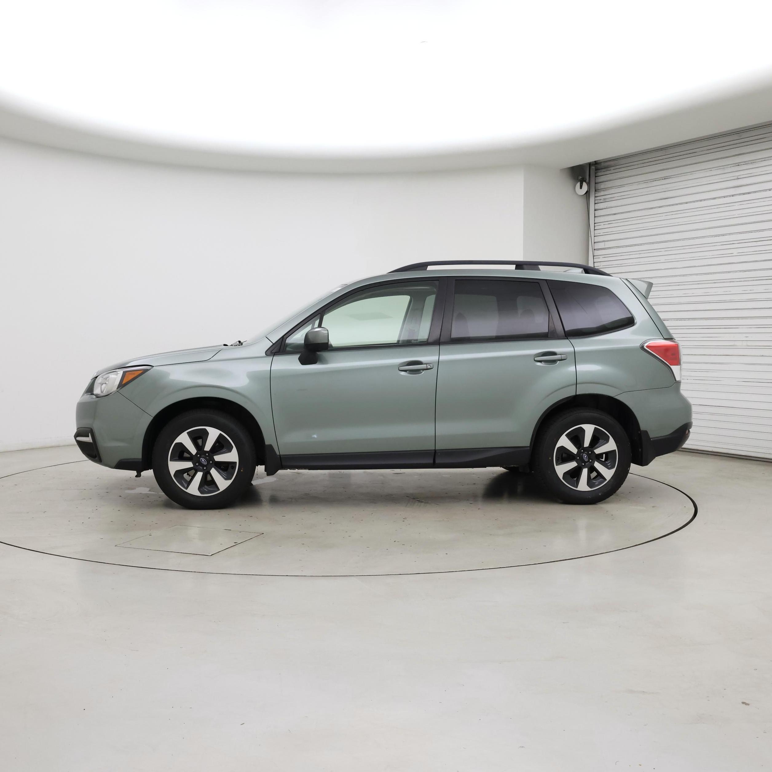 Thumbnail: 2018 Subaru Forester - 3