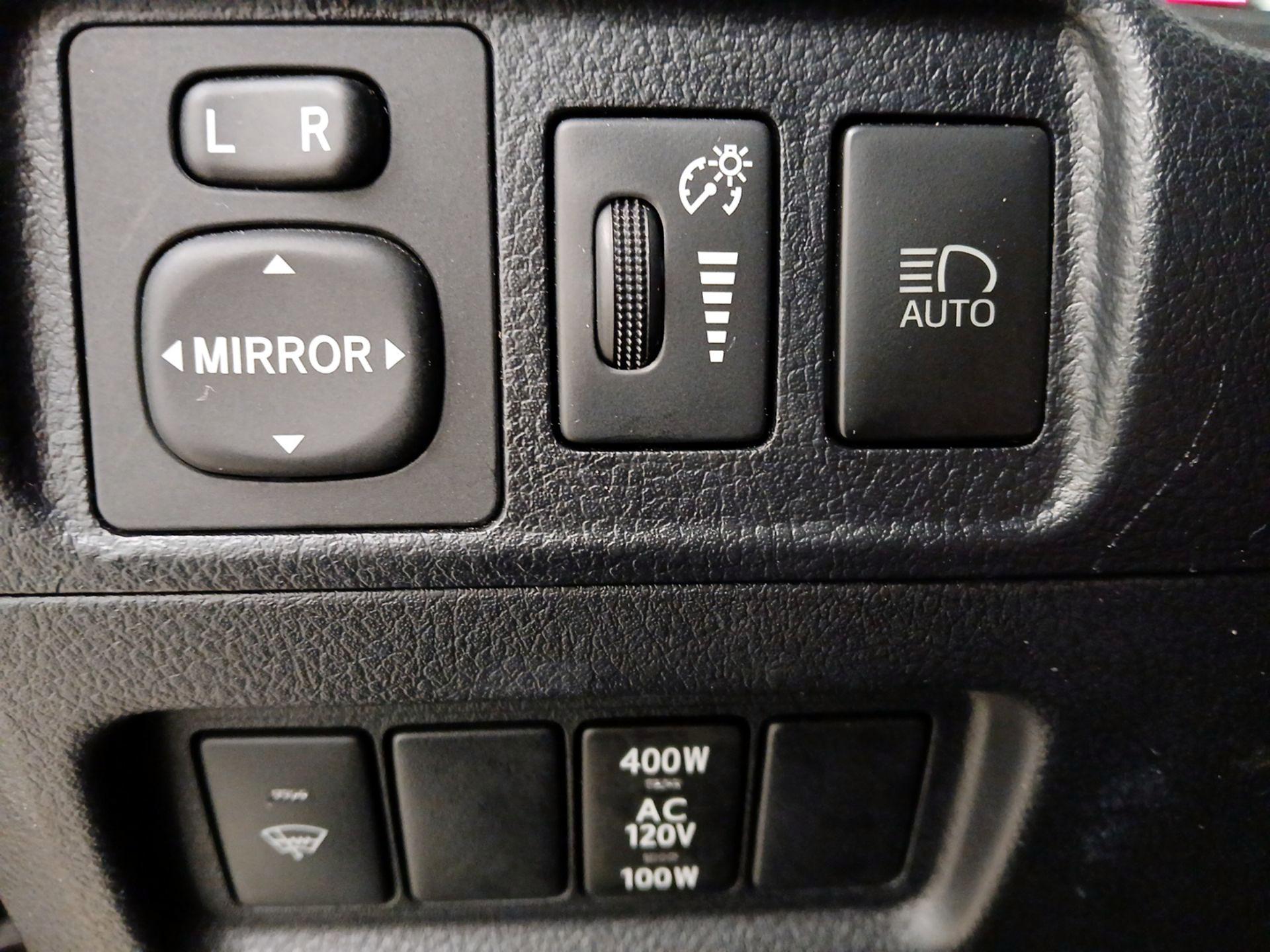 Thumbnail: 2020 Toyota 4Runner - 13