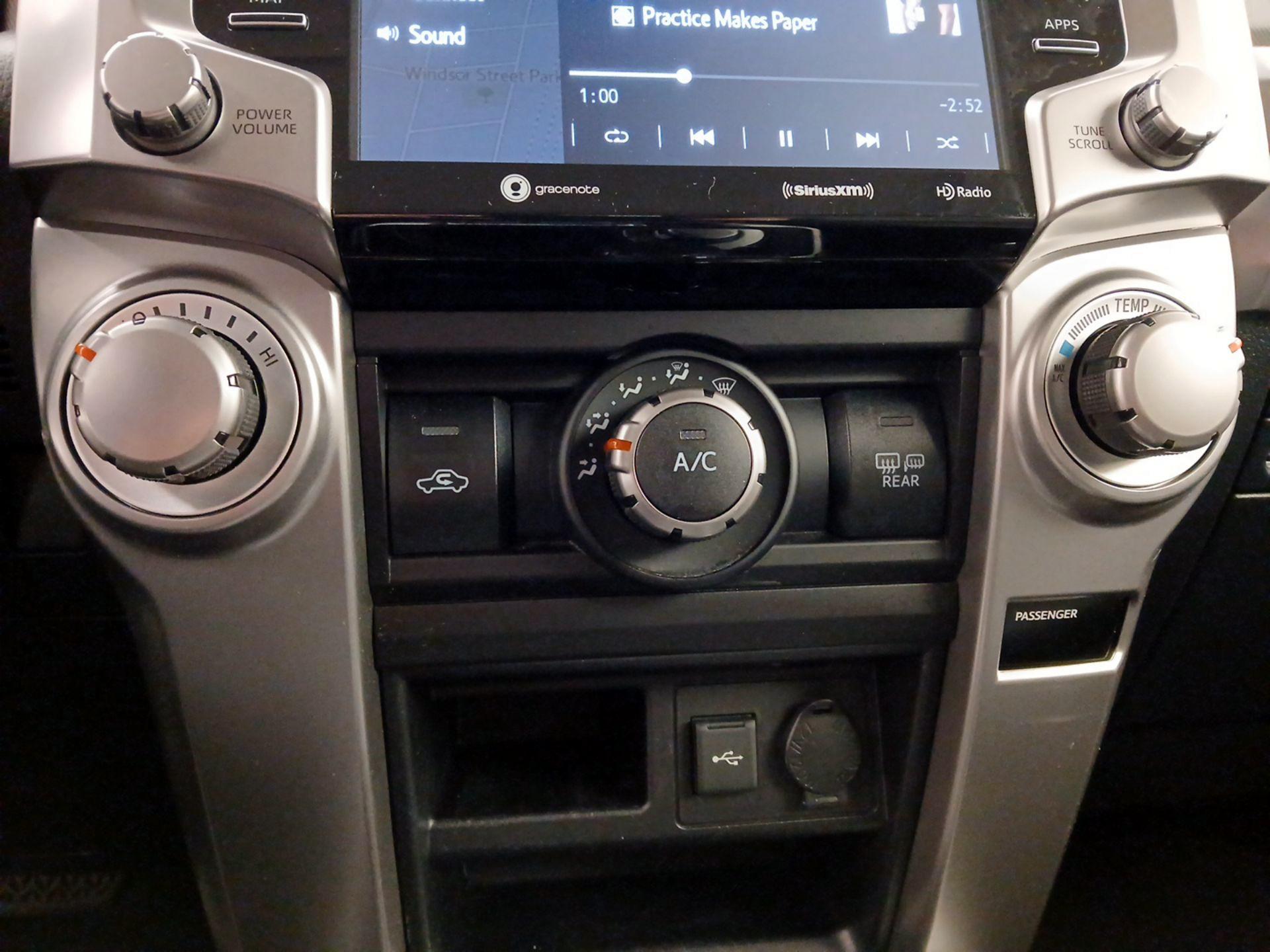 Thumbnail: 2020 Toyota 4Runner - 16