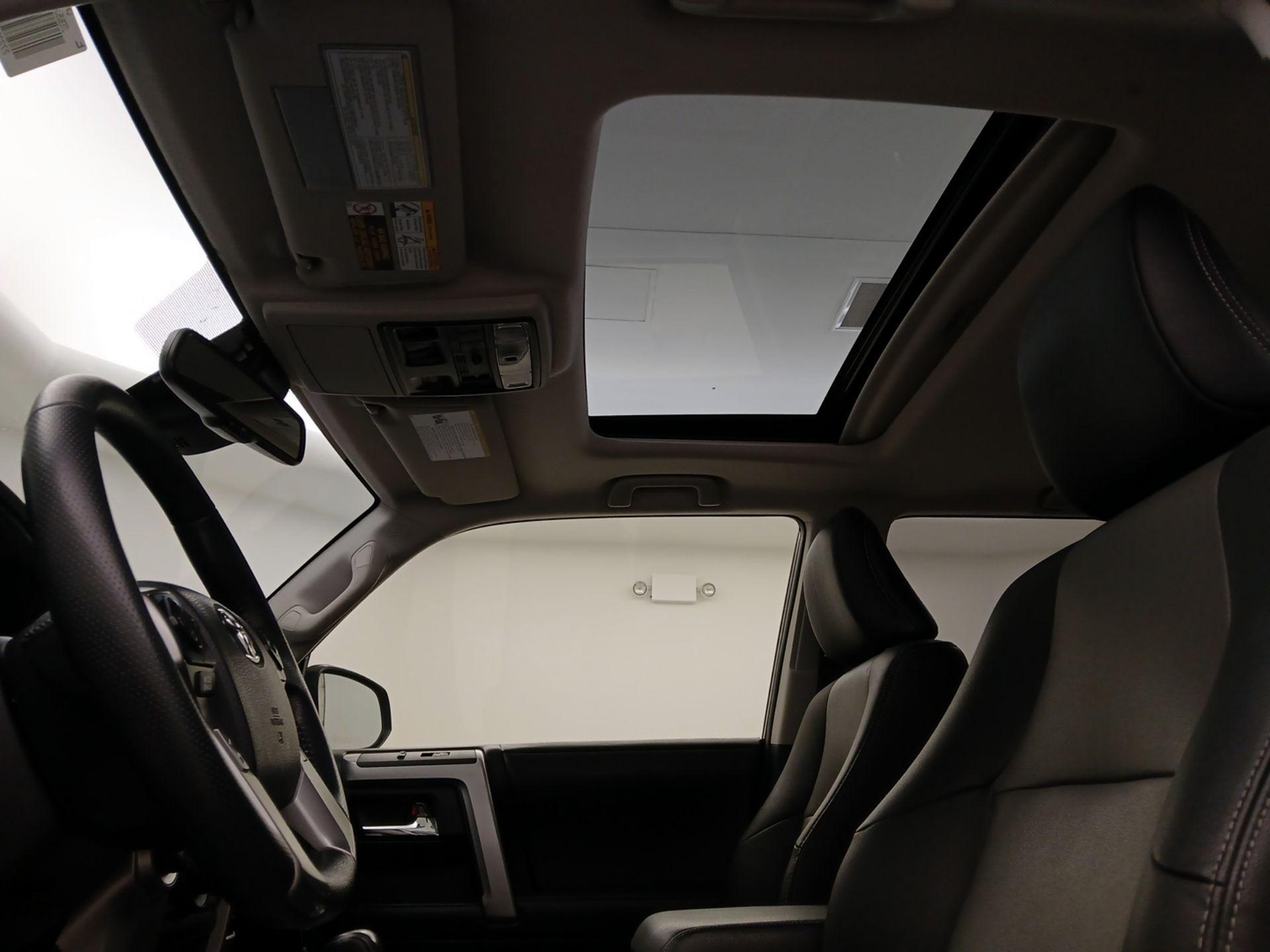 Thumbnail: 2020 Toyota 4Runner - 19