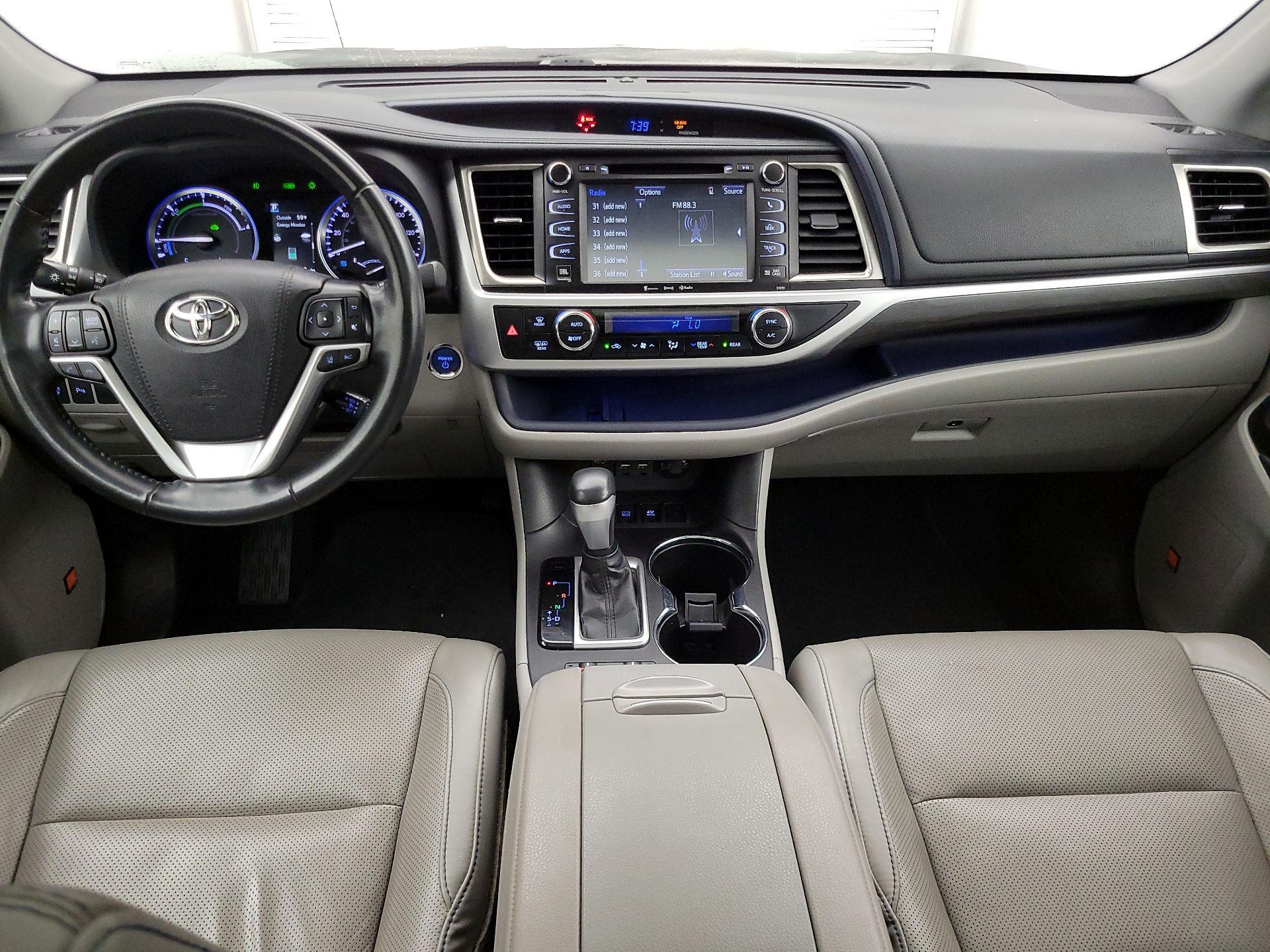 Thumbnail: 2019 Toyota Highlander - 9
