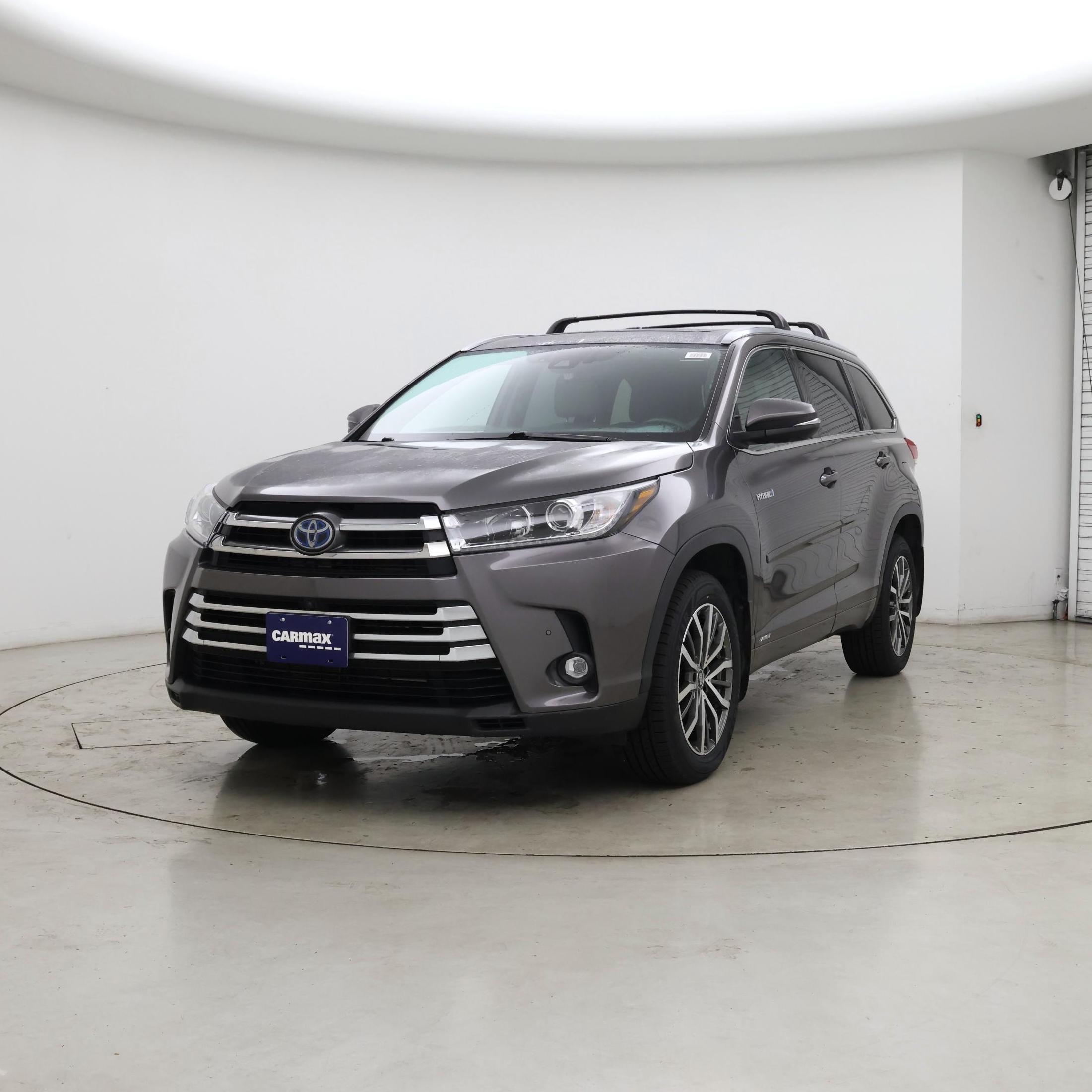 Thumbnail: 2019 Toyota Highlander - 4