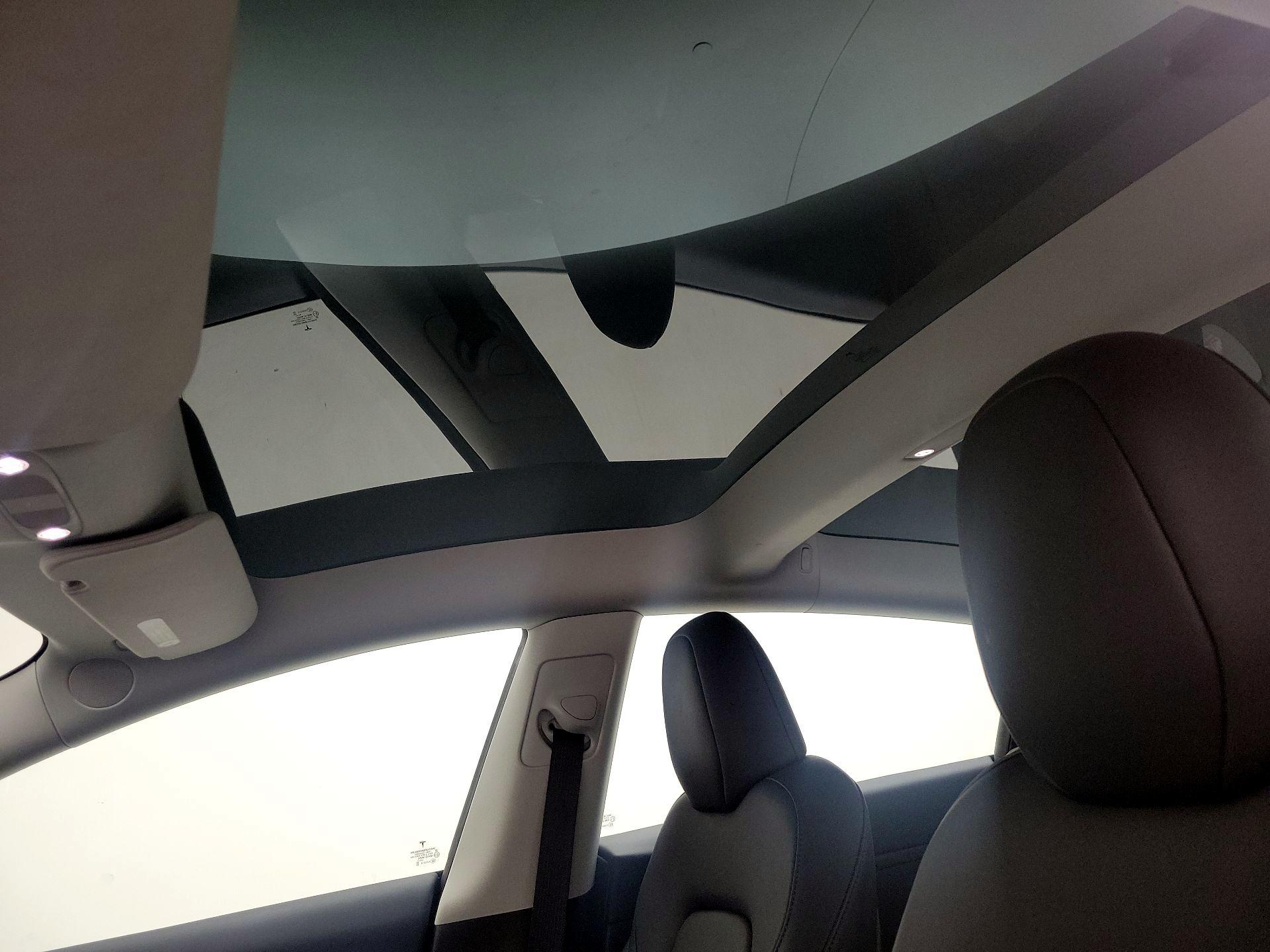 Thumbnail: 2023 Tesla Model 3 - 18