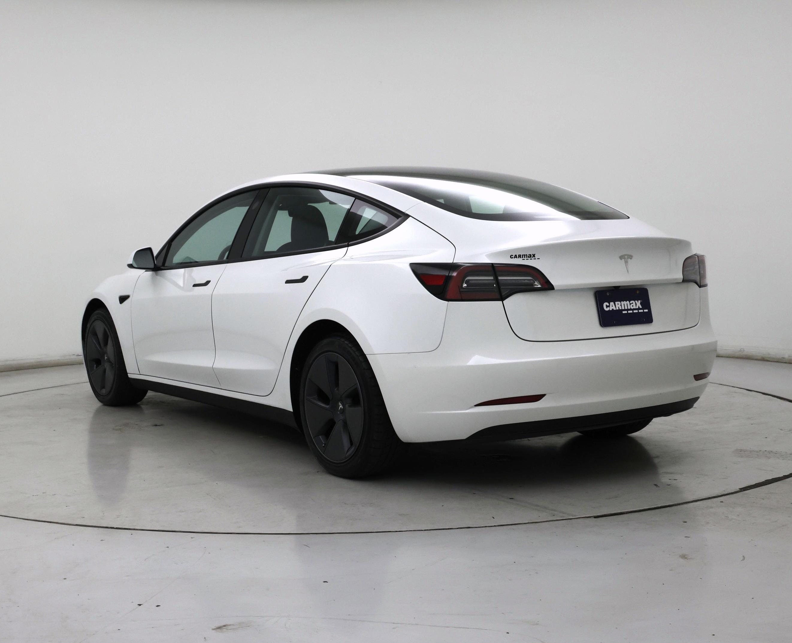 Thumbnail: 2023 Tesla Model 3 - 2