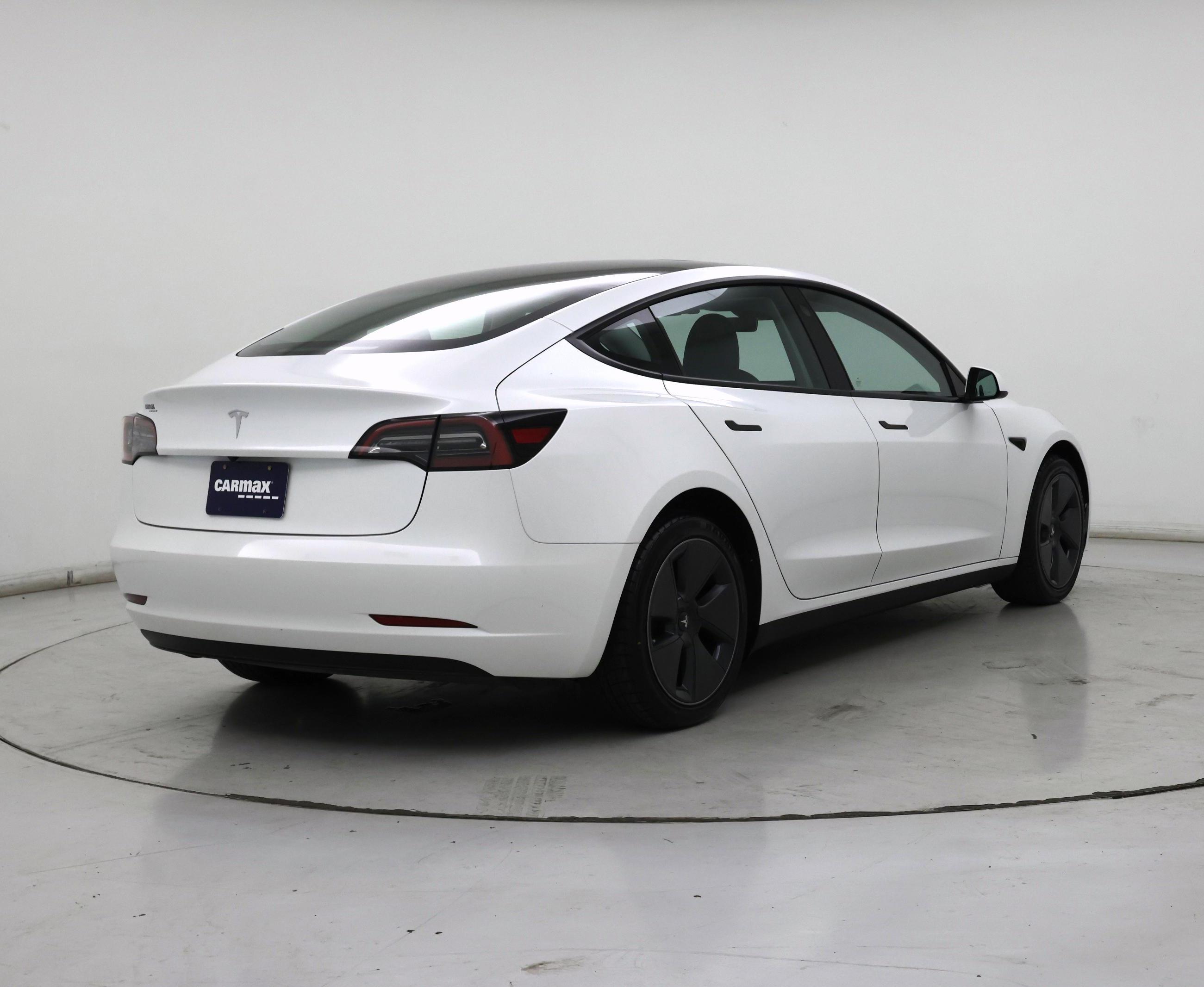 Thumbnail: 2023 Tesla Model 3 - 8