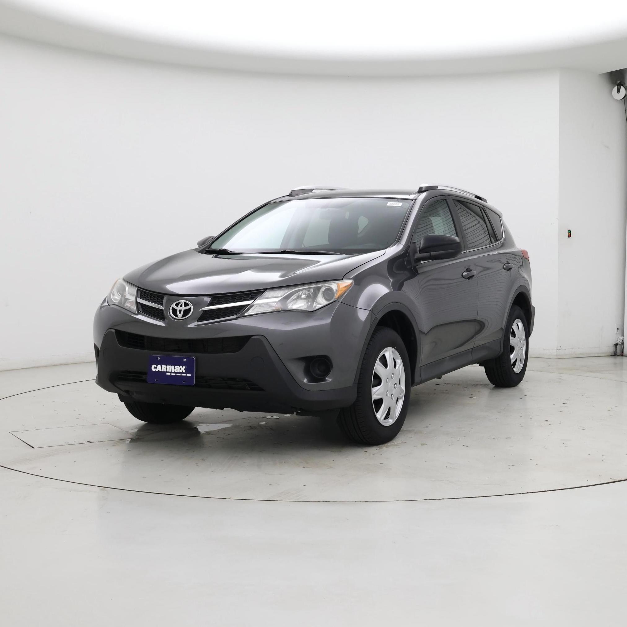 Thumbnail: 2015 Toyota RAV4 - 4