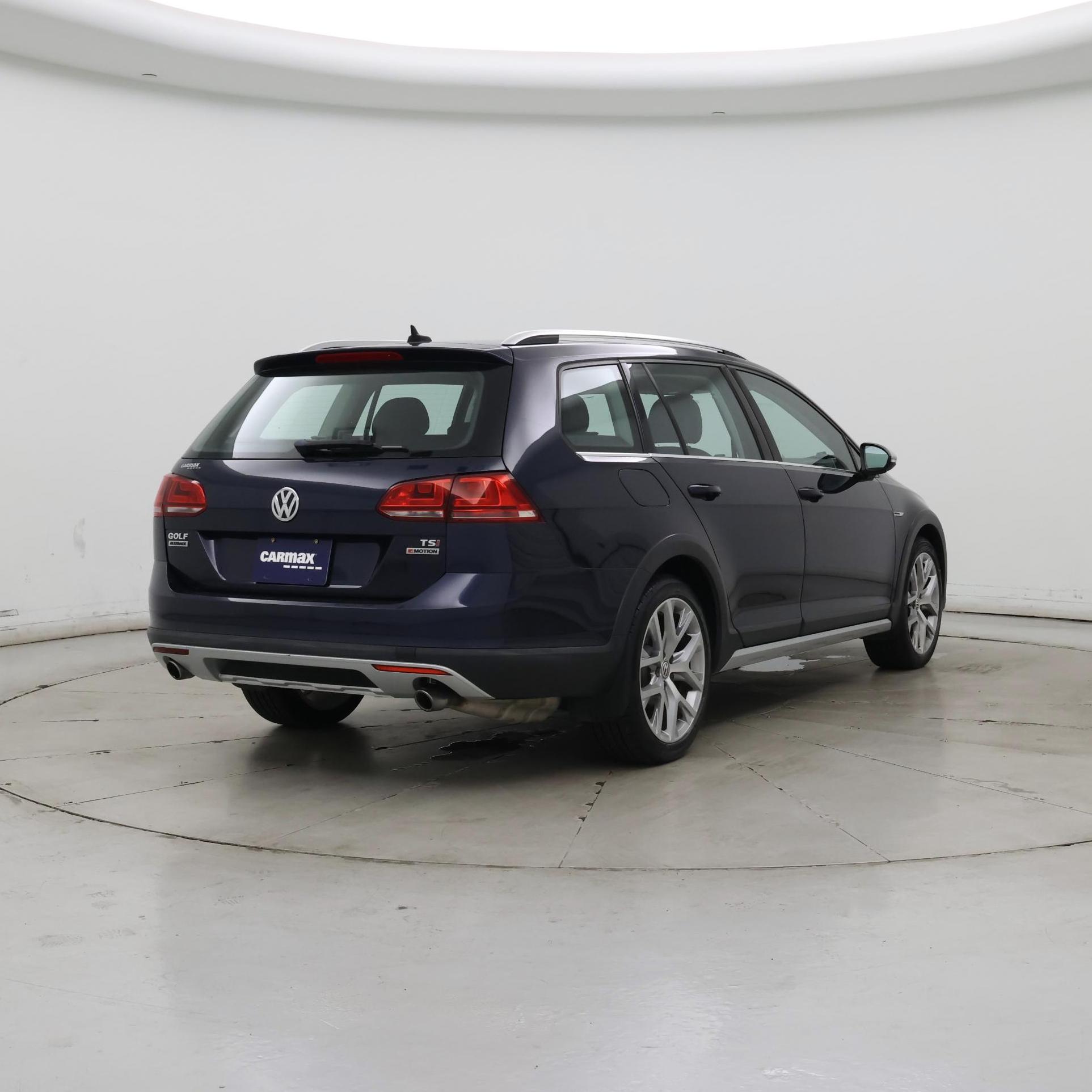 Thumbnail: 2017 Volkswagen Golf - 8
