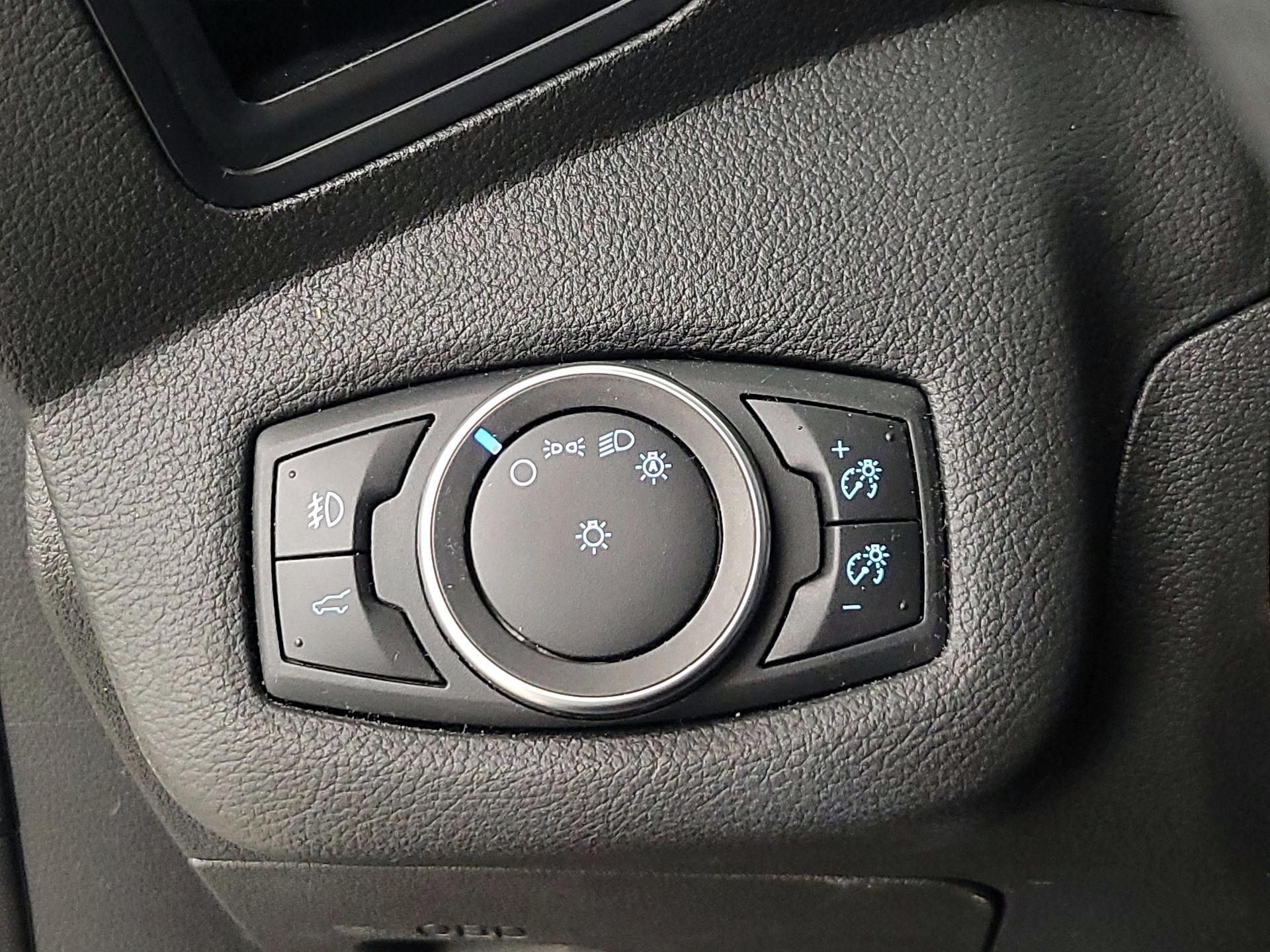 Thumbnail: 2017 Ford Escape - 13