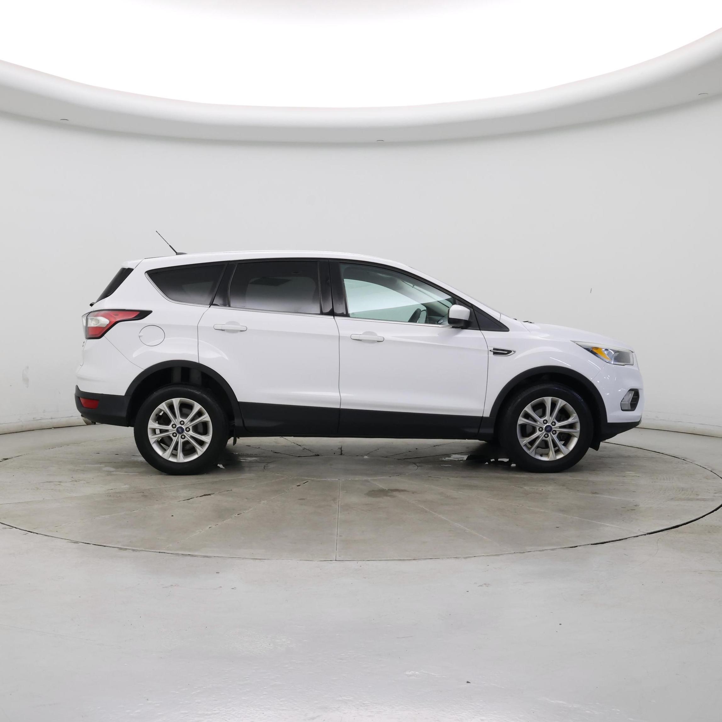 Thumbnail: 2017 Ford Escape - 7