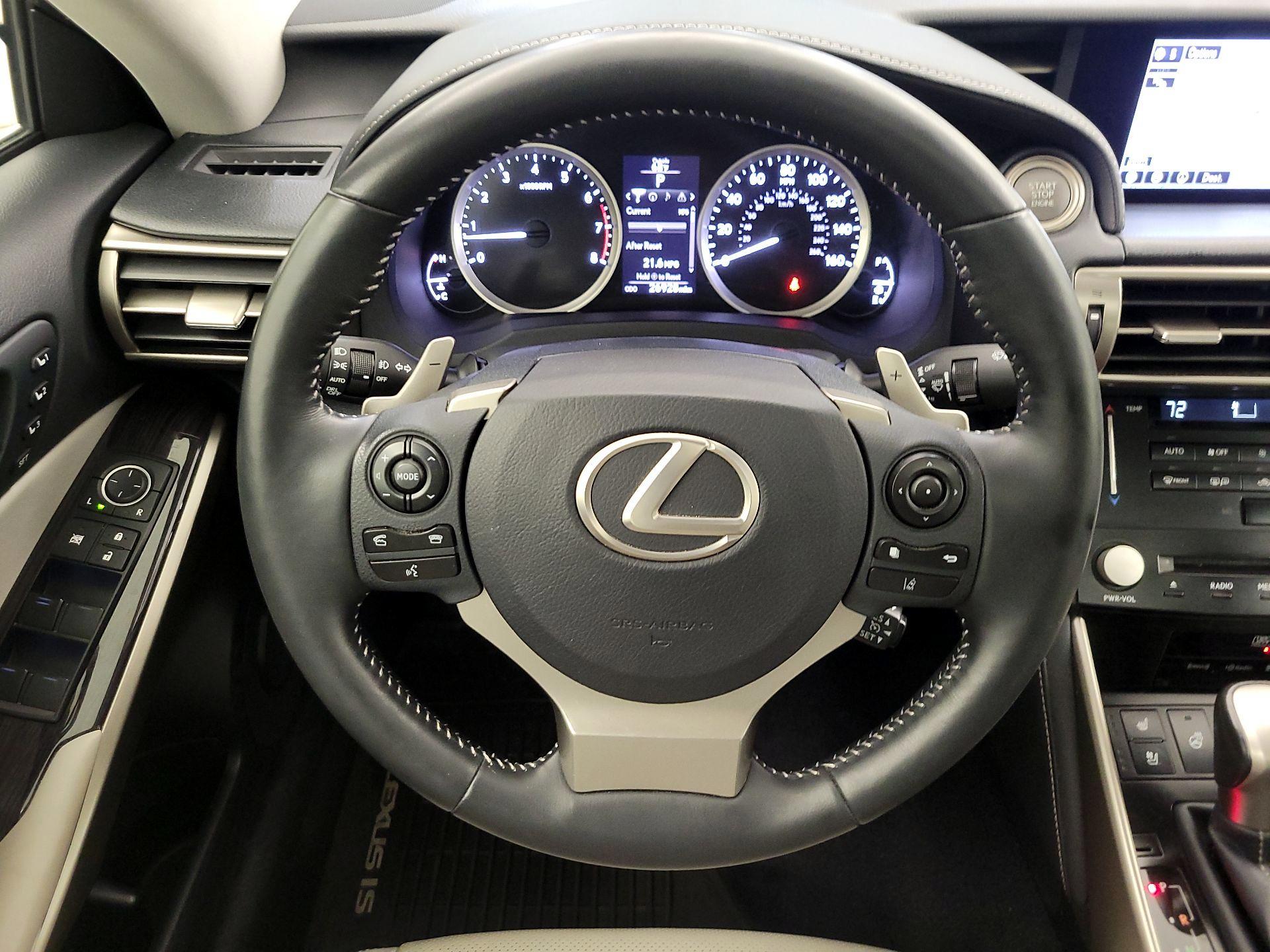 Thumbnail: 2014 Lexus IS - 10
