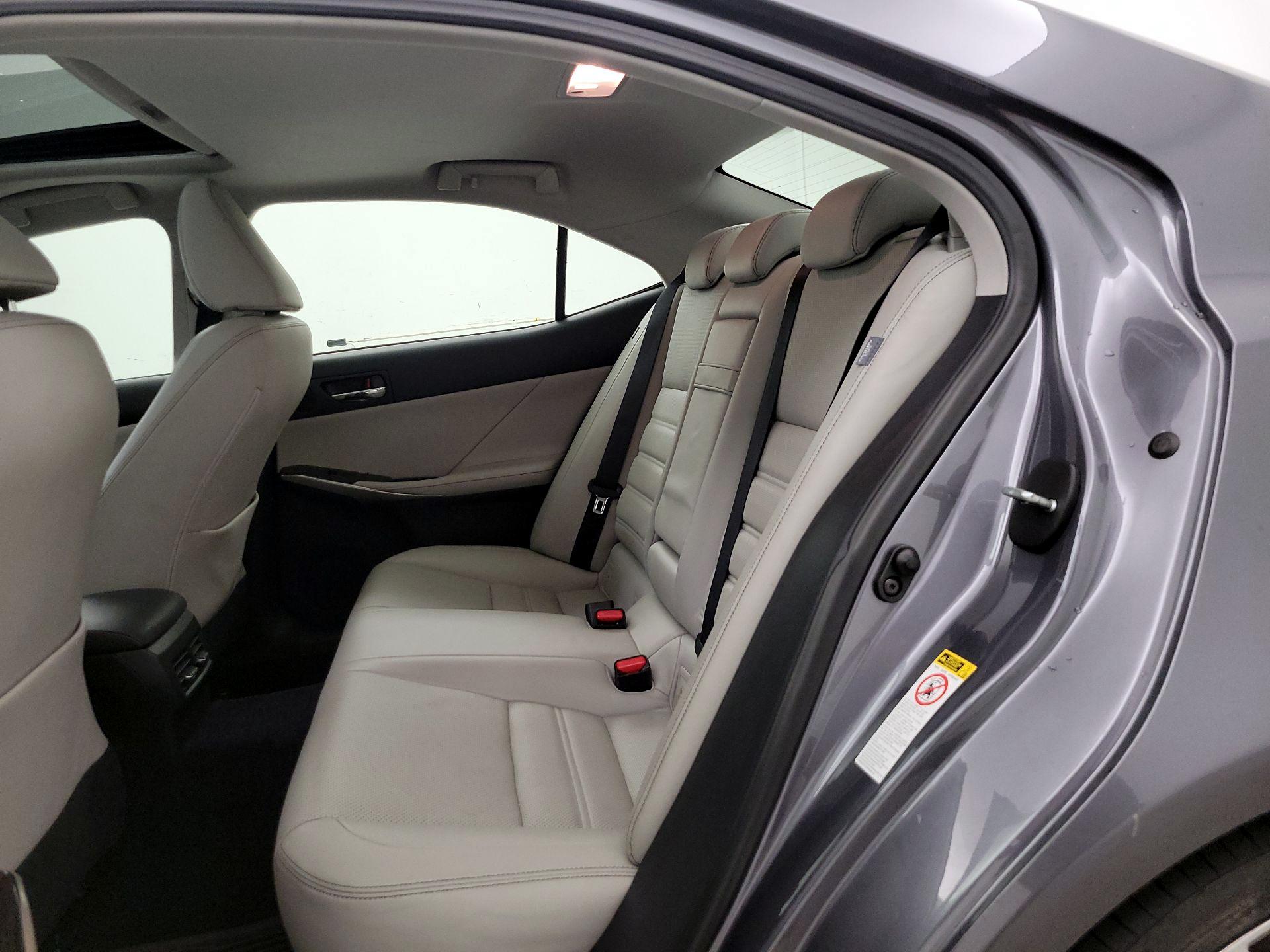 Thumbnail: 2014 Lexus IS - 20