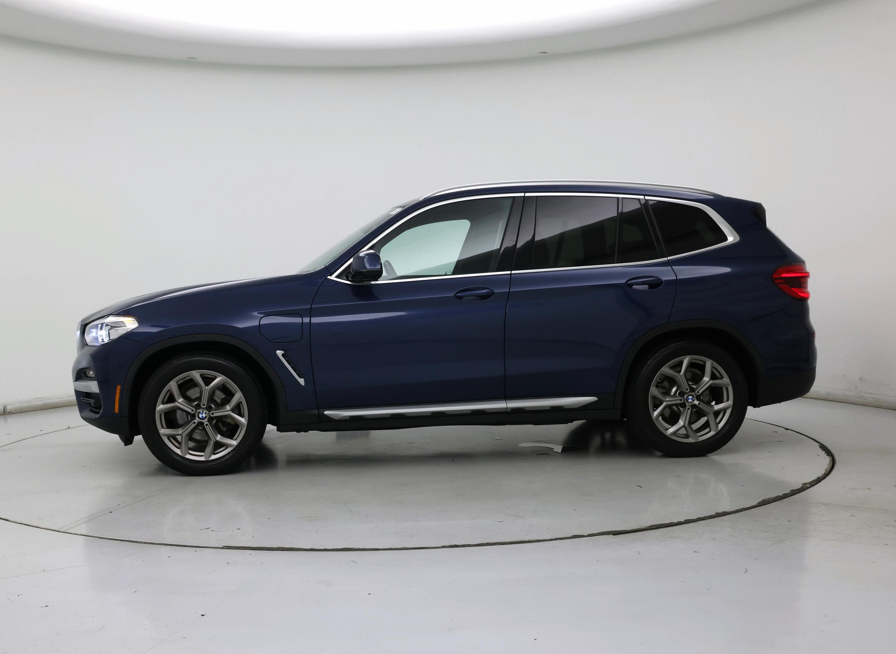 Thumbnail: 2021 BMW X3 - 3