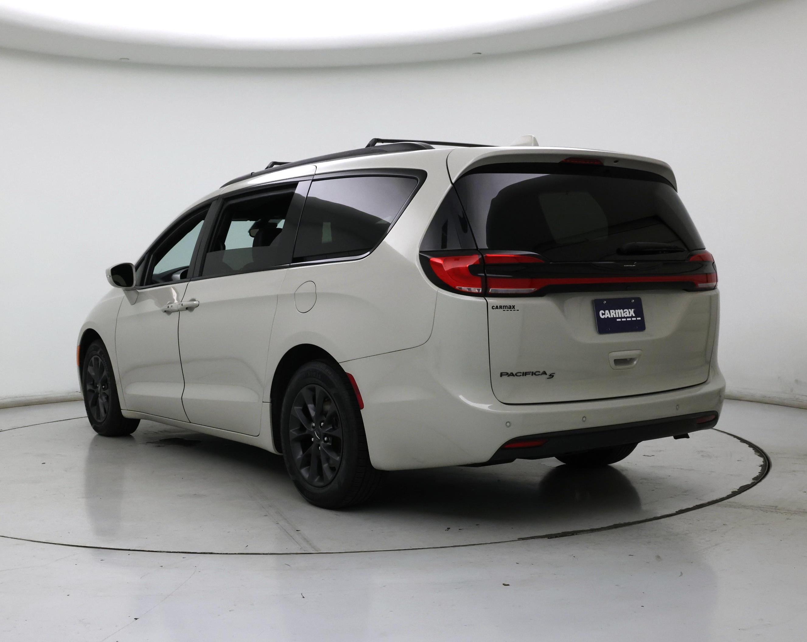 Thumbnail: 2021 Chrysler Pacifica - 2