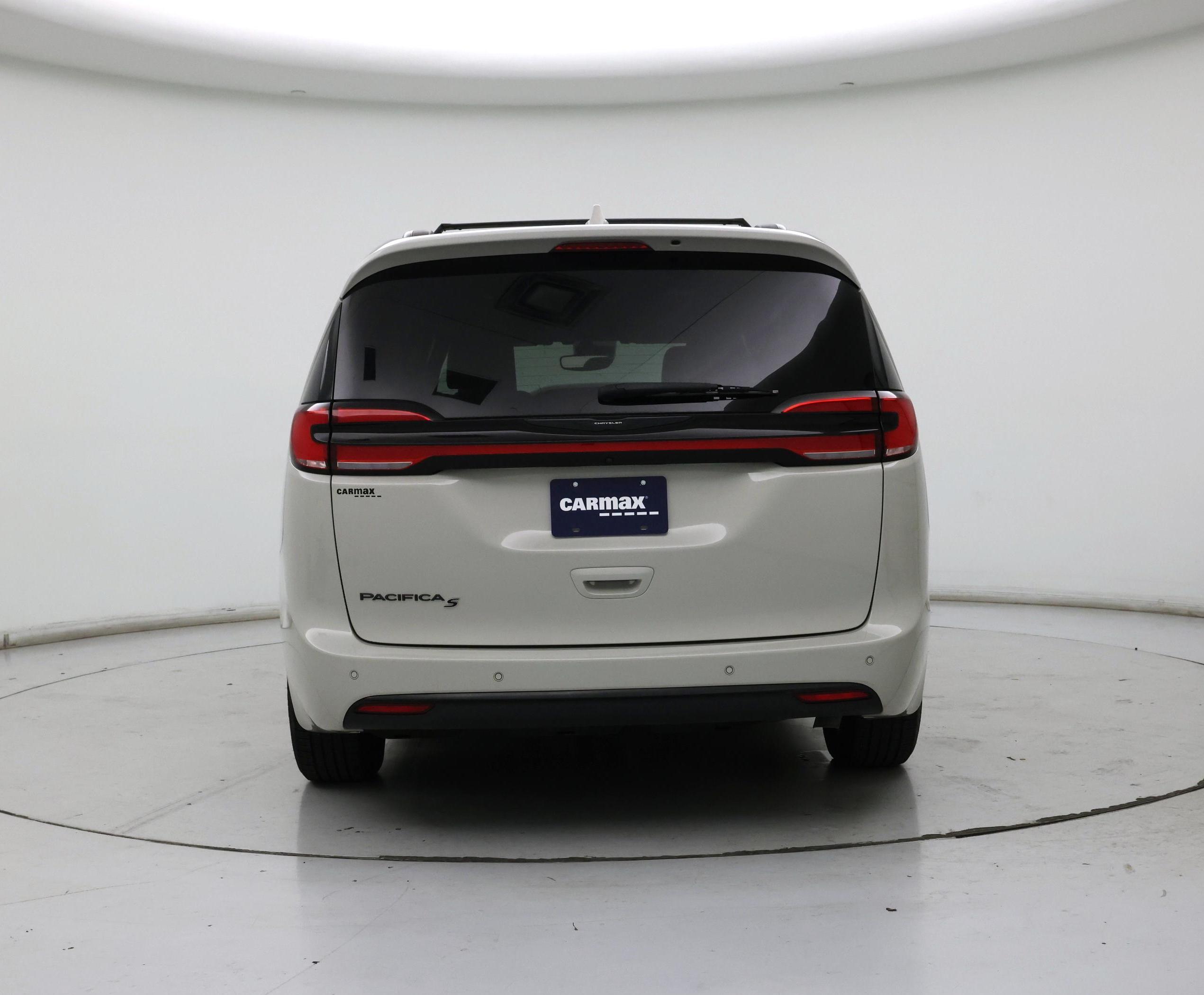 Thumbnail: 2021 Chrysler Pacifica - 6