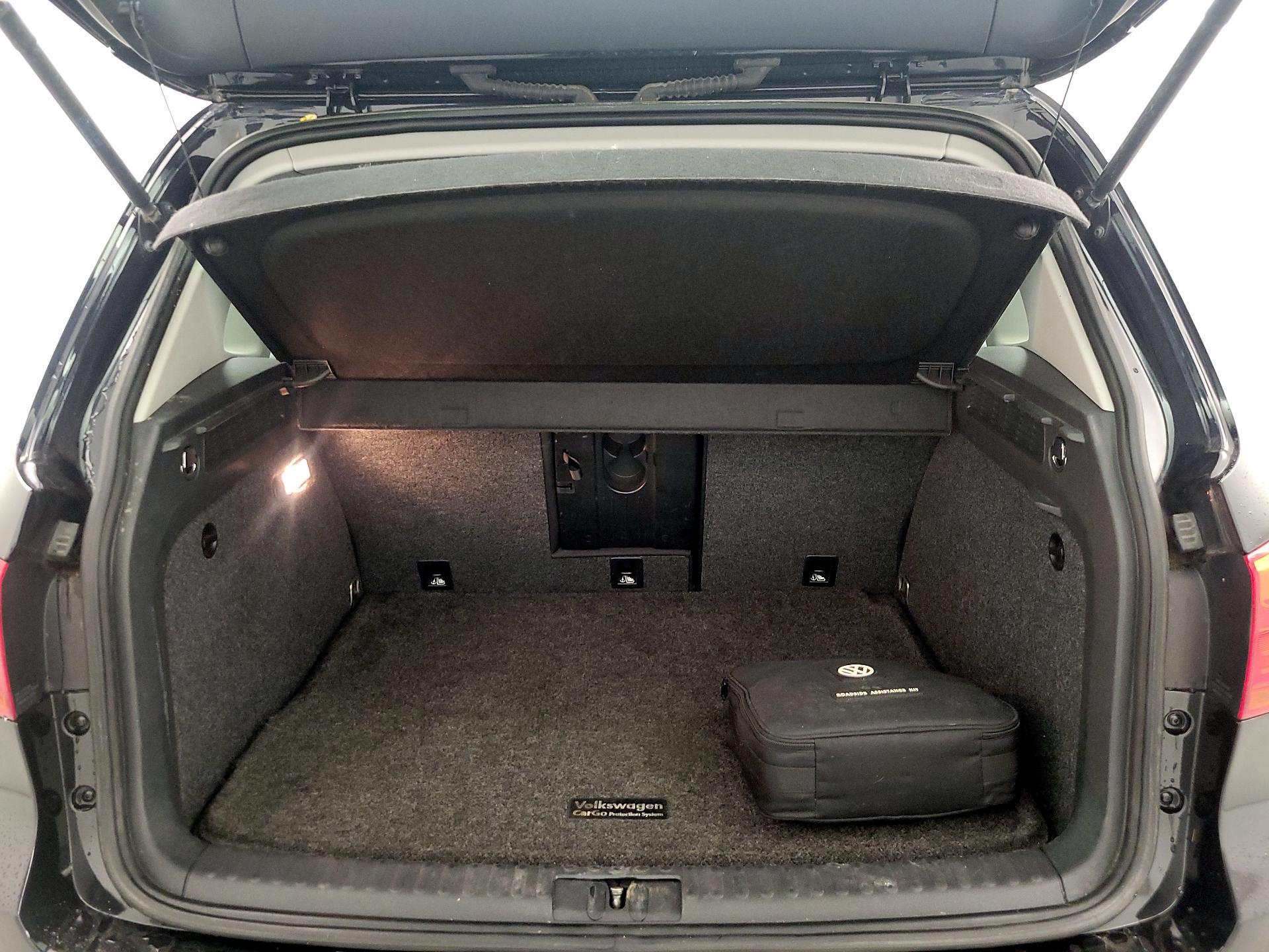 Thumbnail: 2017 Volkswagen Tiguan - 20