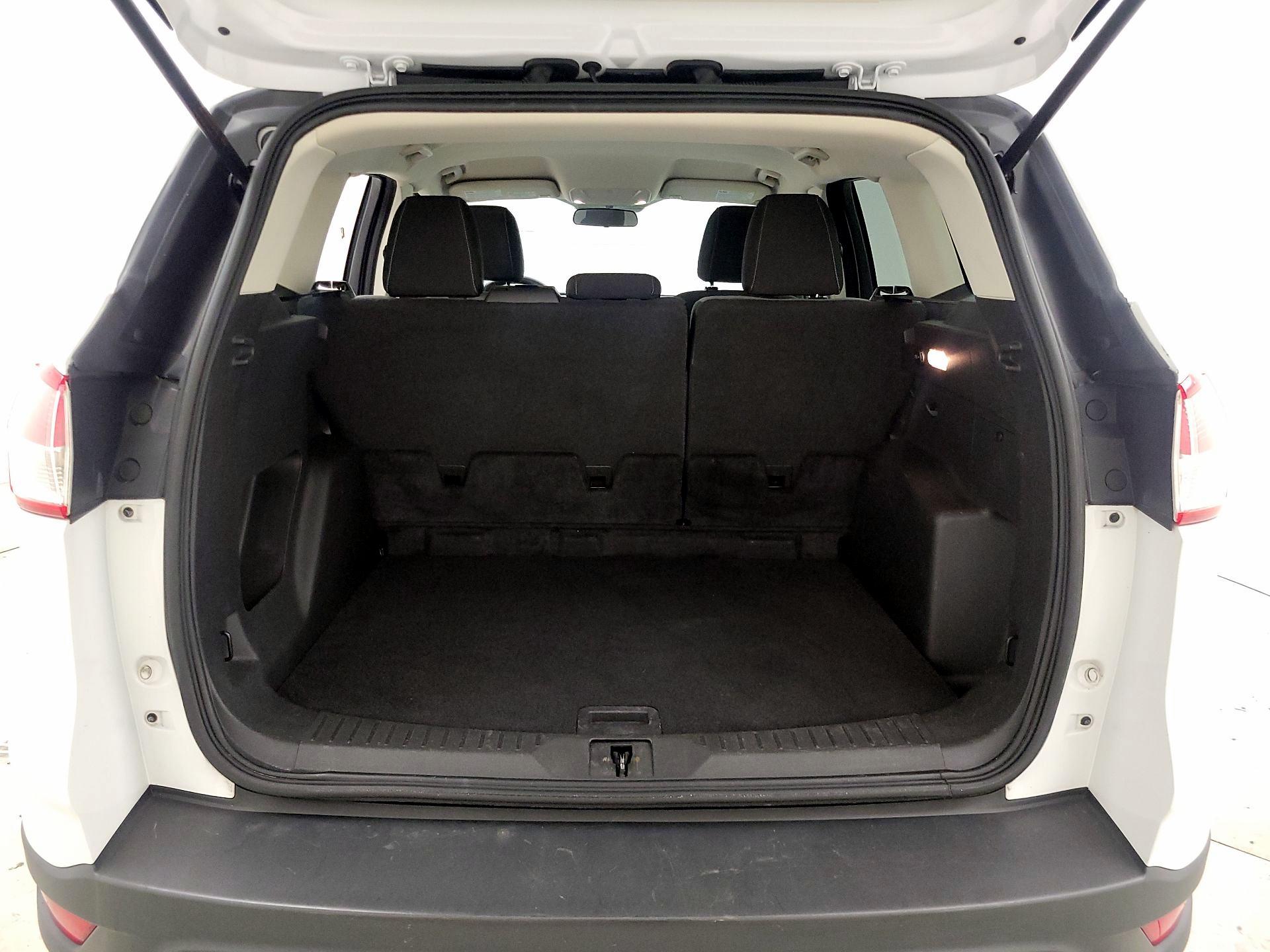 Thumbnail: 2016 Ford Escape - 20
