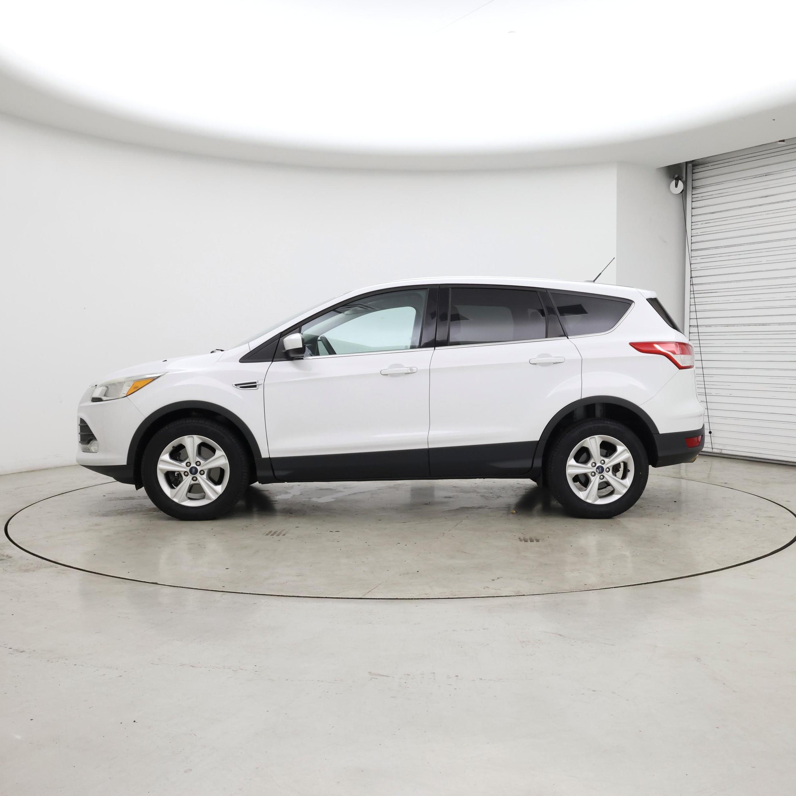 Thumbnail: 2016 Ford Escape - 3