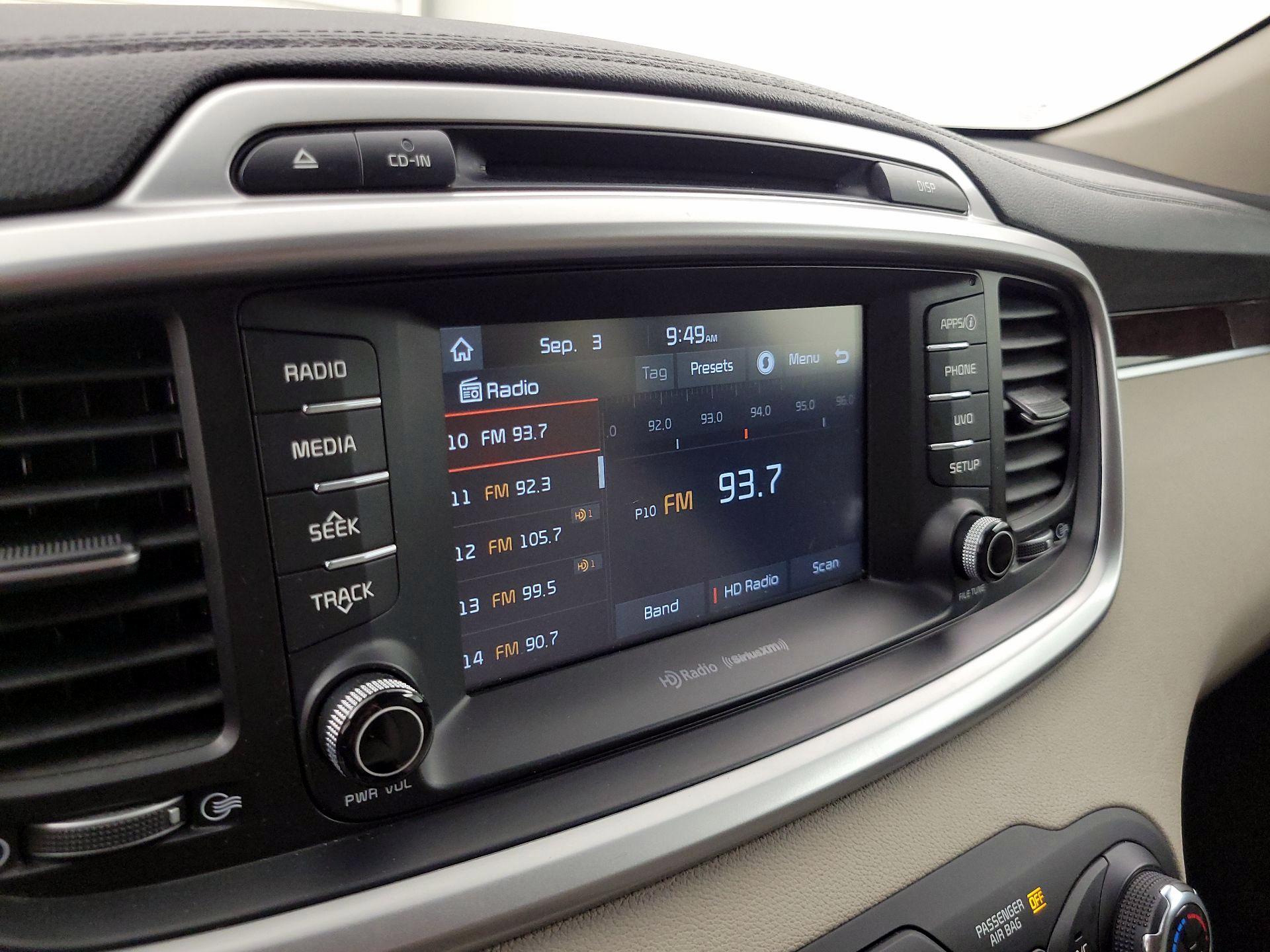 Thumbnail: 2017 Kia Sorento - 15