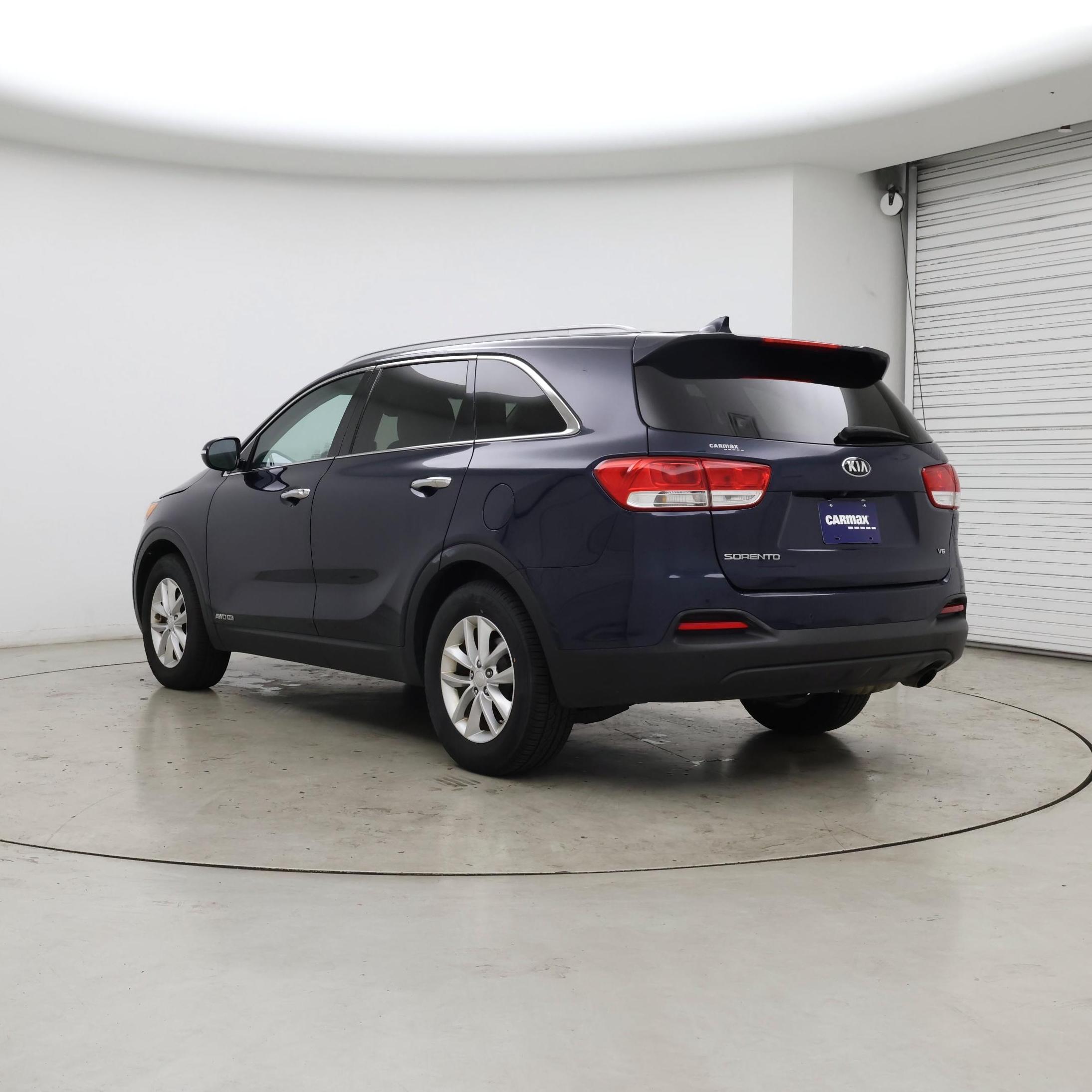 Thumbnail: 2017 Kia Sorento - 2