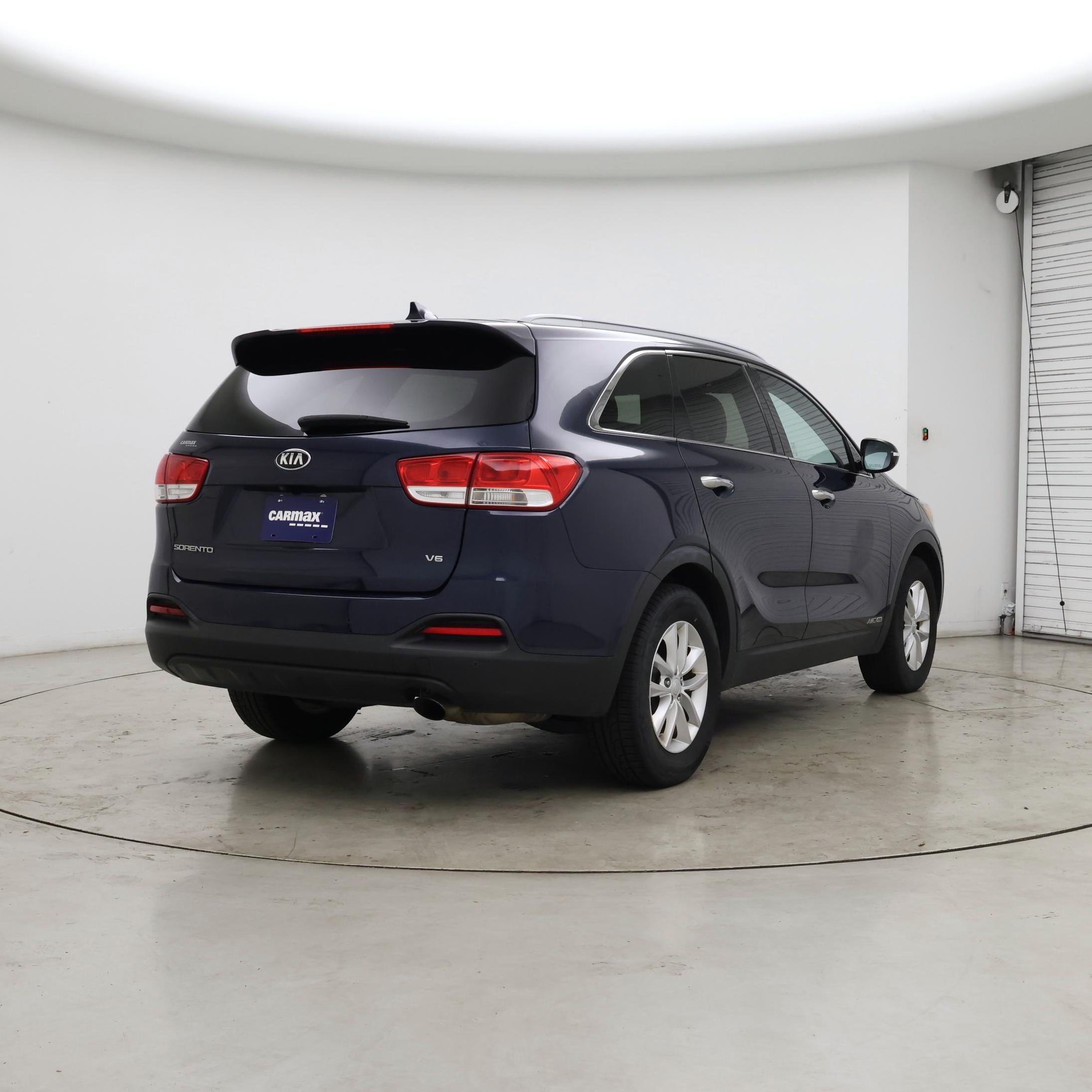 Thumbnail: 2017 Kia Sorento - 8