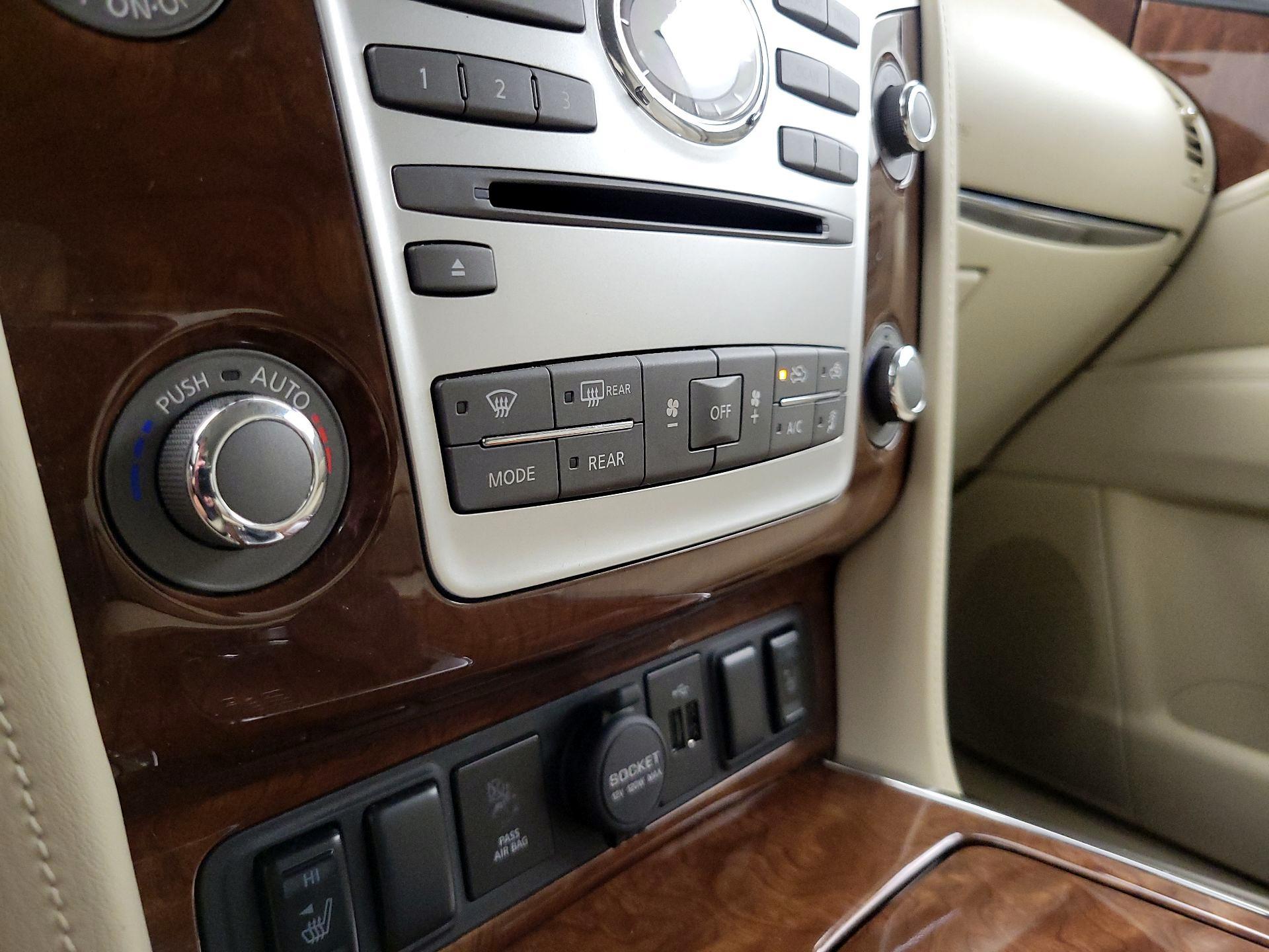 Thumbnail: 2019 INFINITI QX80 - 17